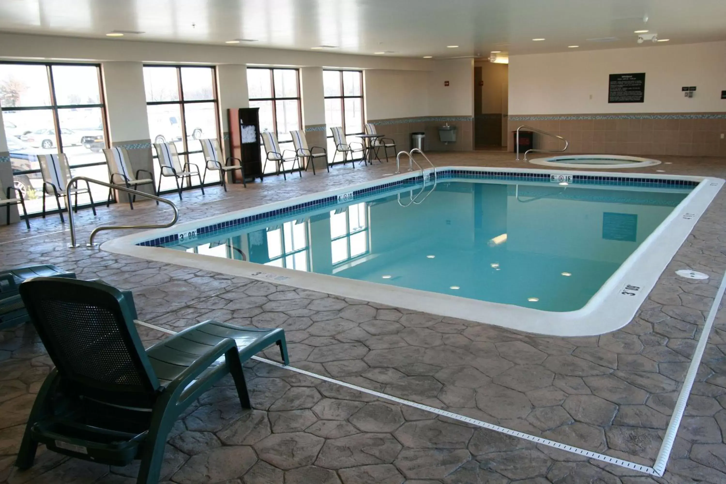 Pool view, Swimming Pool in Hampton Inn Topeka