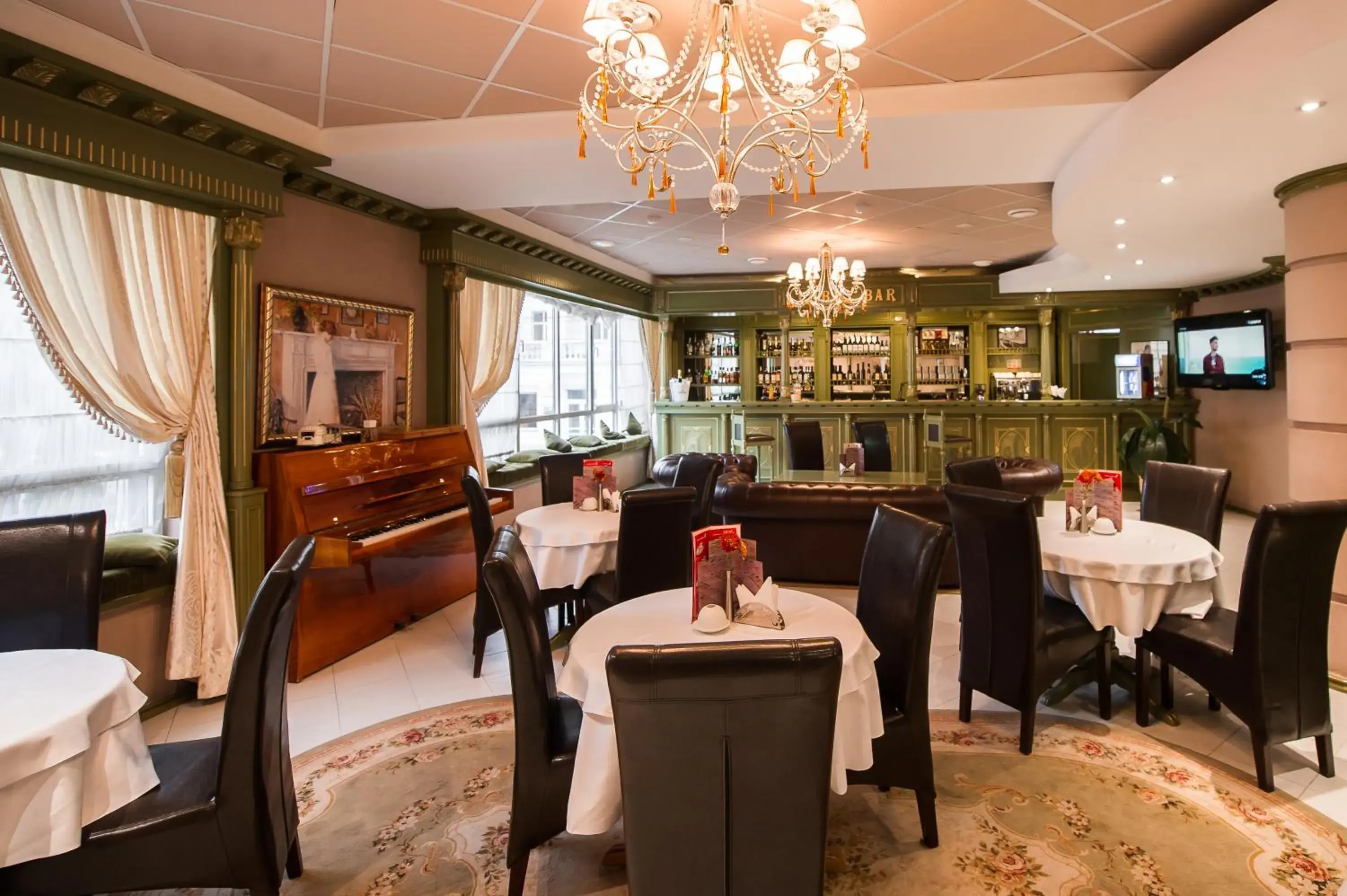 Lobby or reception, Restaurant/Places to Eat in Jazz Hotel Lobby or reception, Restaurant/Places to Eat in Jazz Hotel