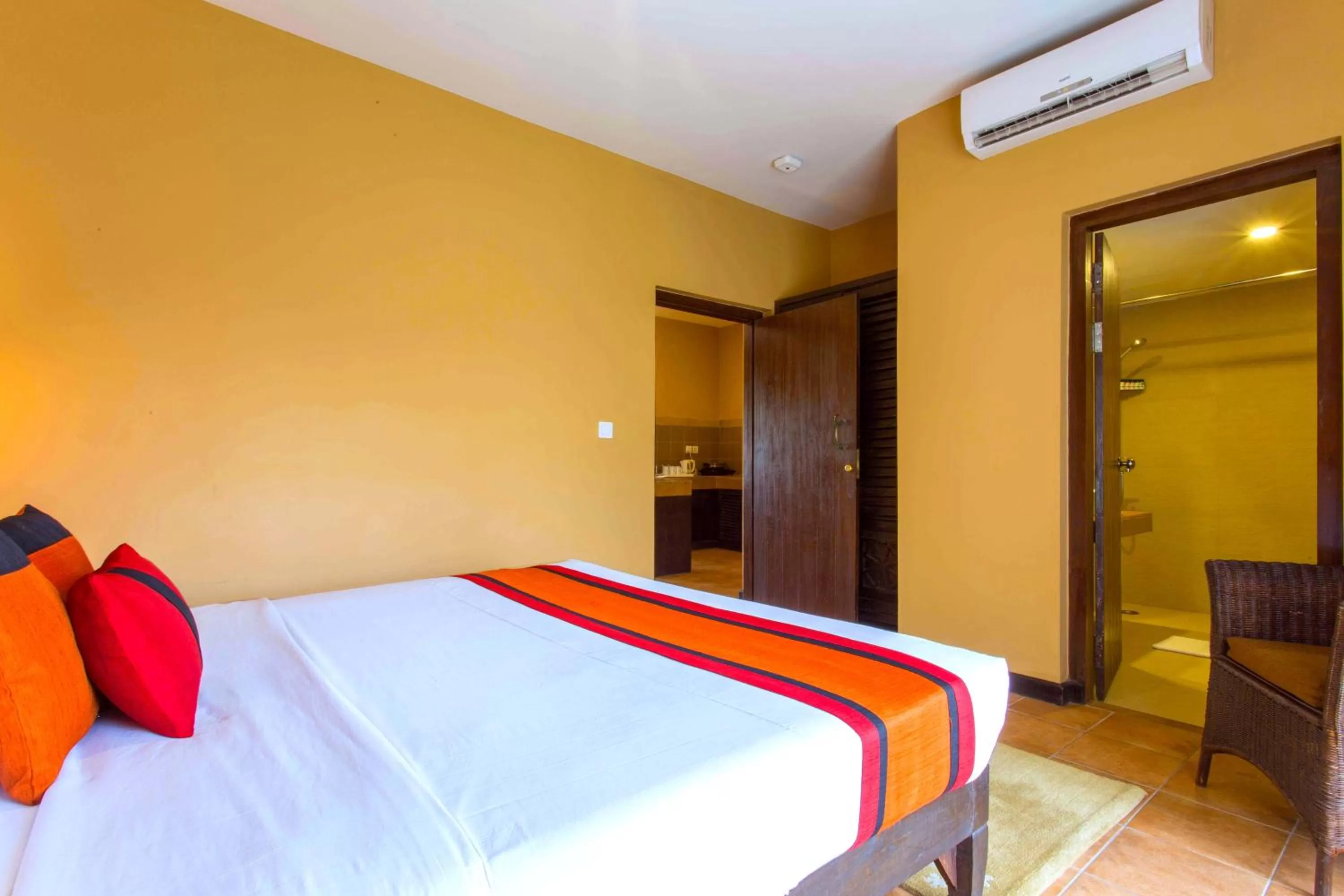 Bed in Temple Tree Resort & Spa, Pokhara