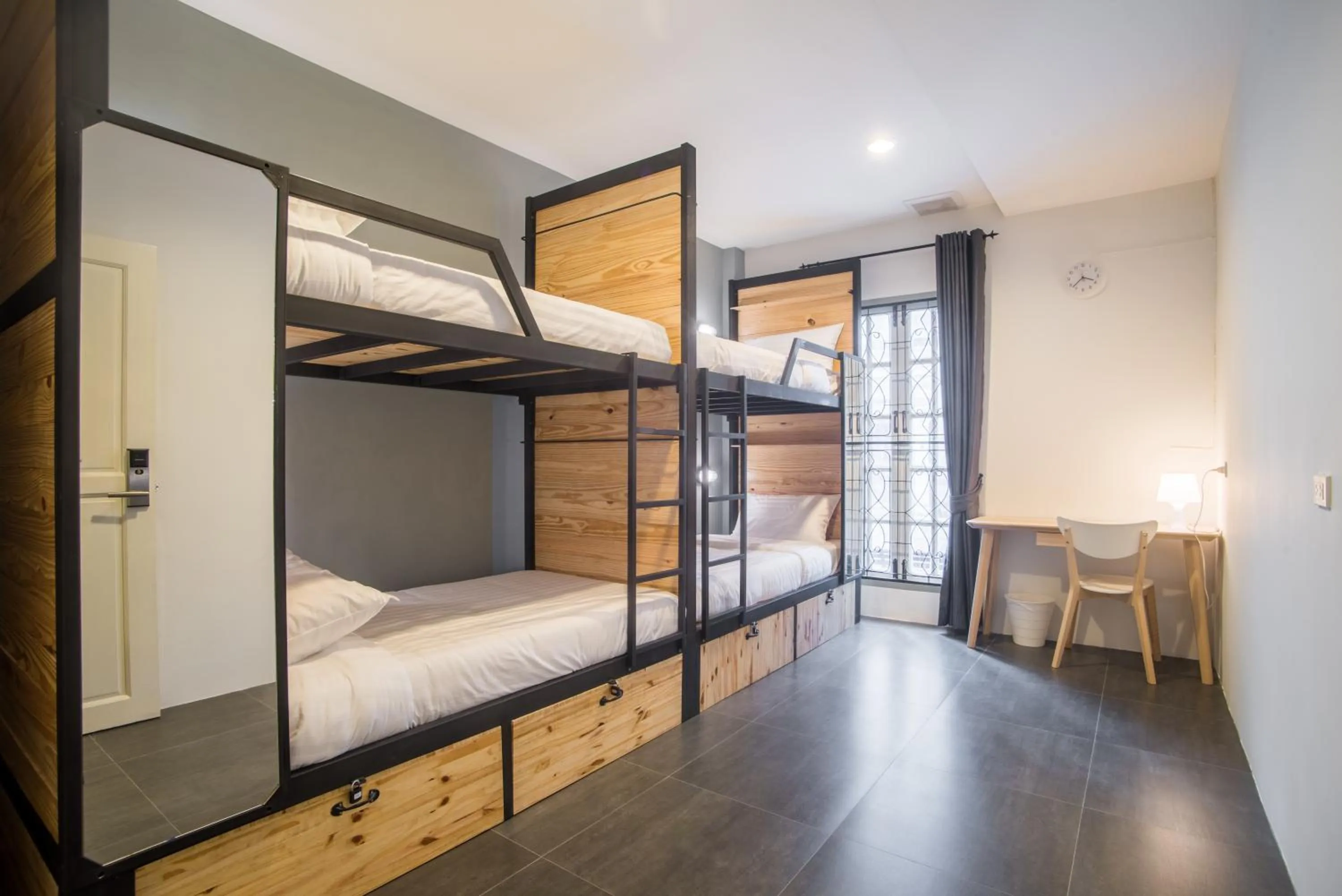 Bedroom, Bed in X9Hostel