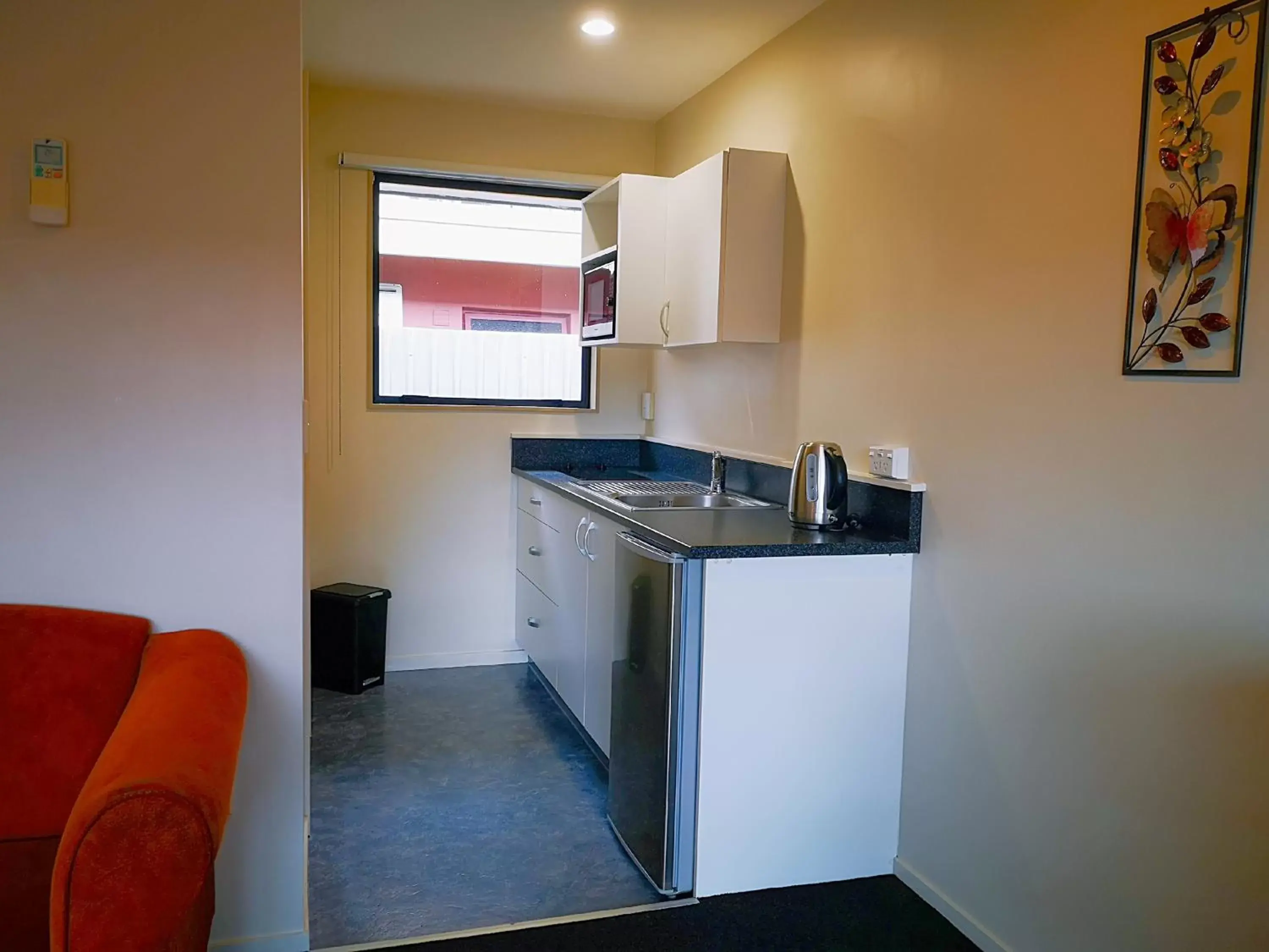 Kitchen or kitchenette, Kitchen/Kitchenette in Aston Court Motel