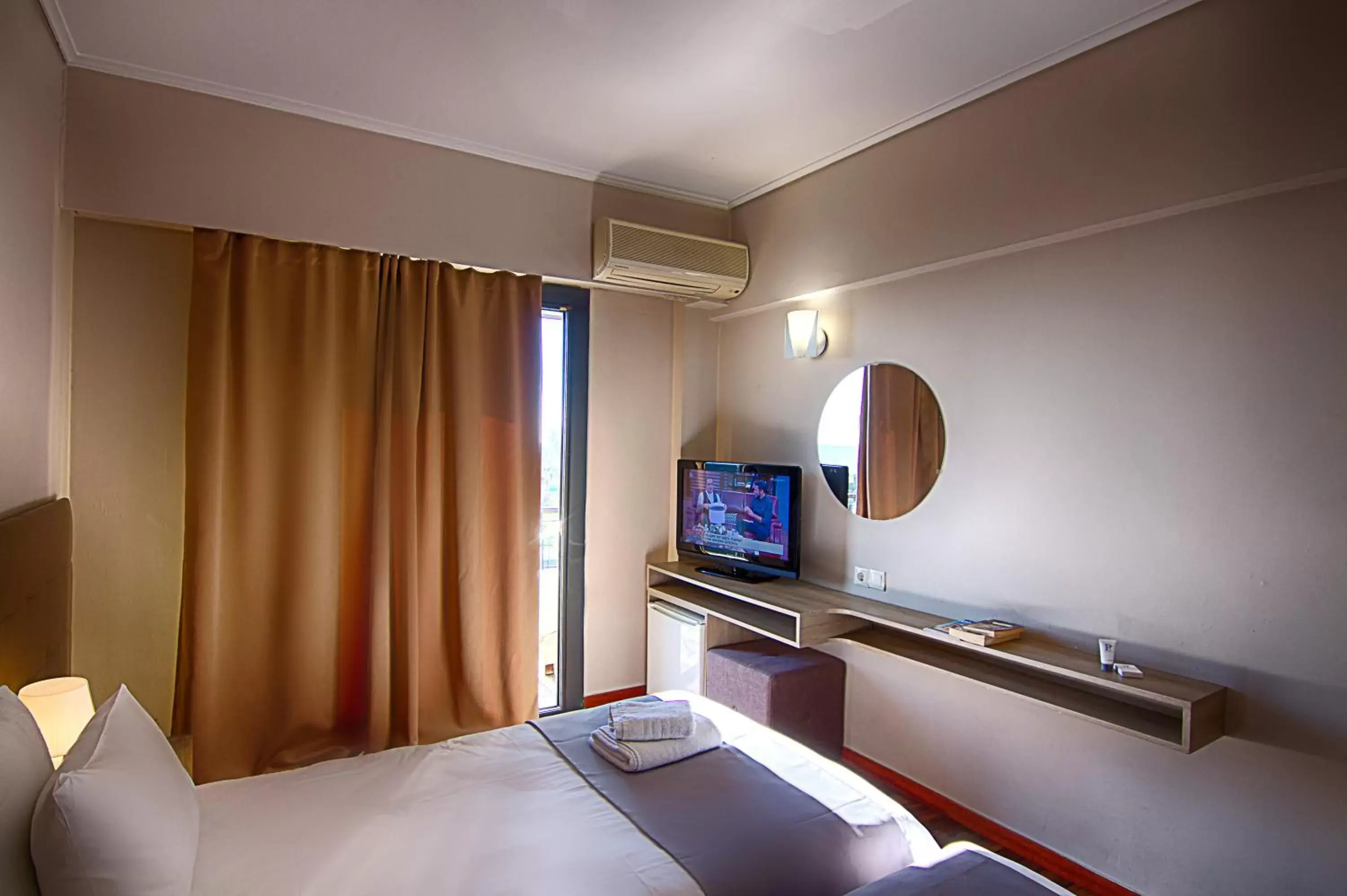 Bedroom, Bed in Galaxy Hotel