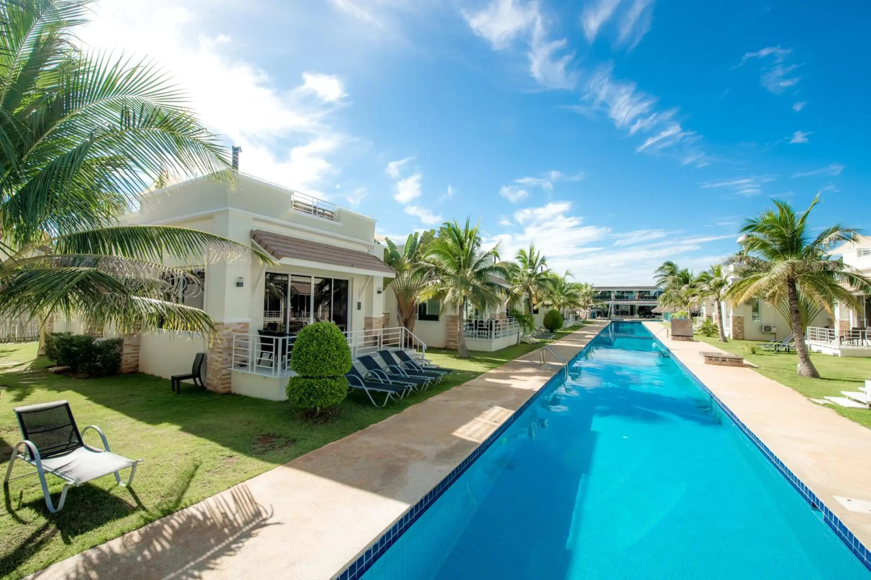 Swimming Pool in Oriental Beach Pearl Resort