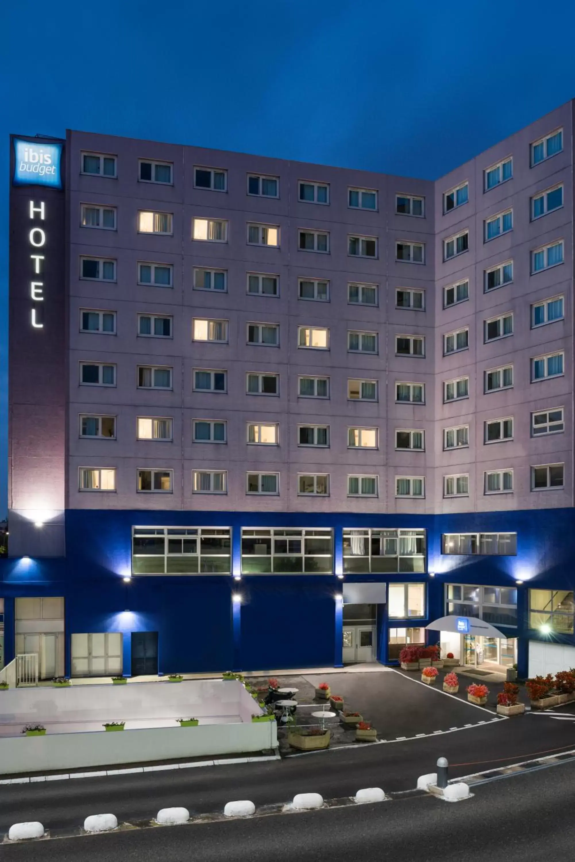 Property building in ibis budget Paris Porte d'Aubervilliers Property building in ibis budget Paris Porte d'Aubervilliers