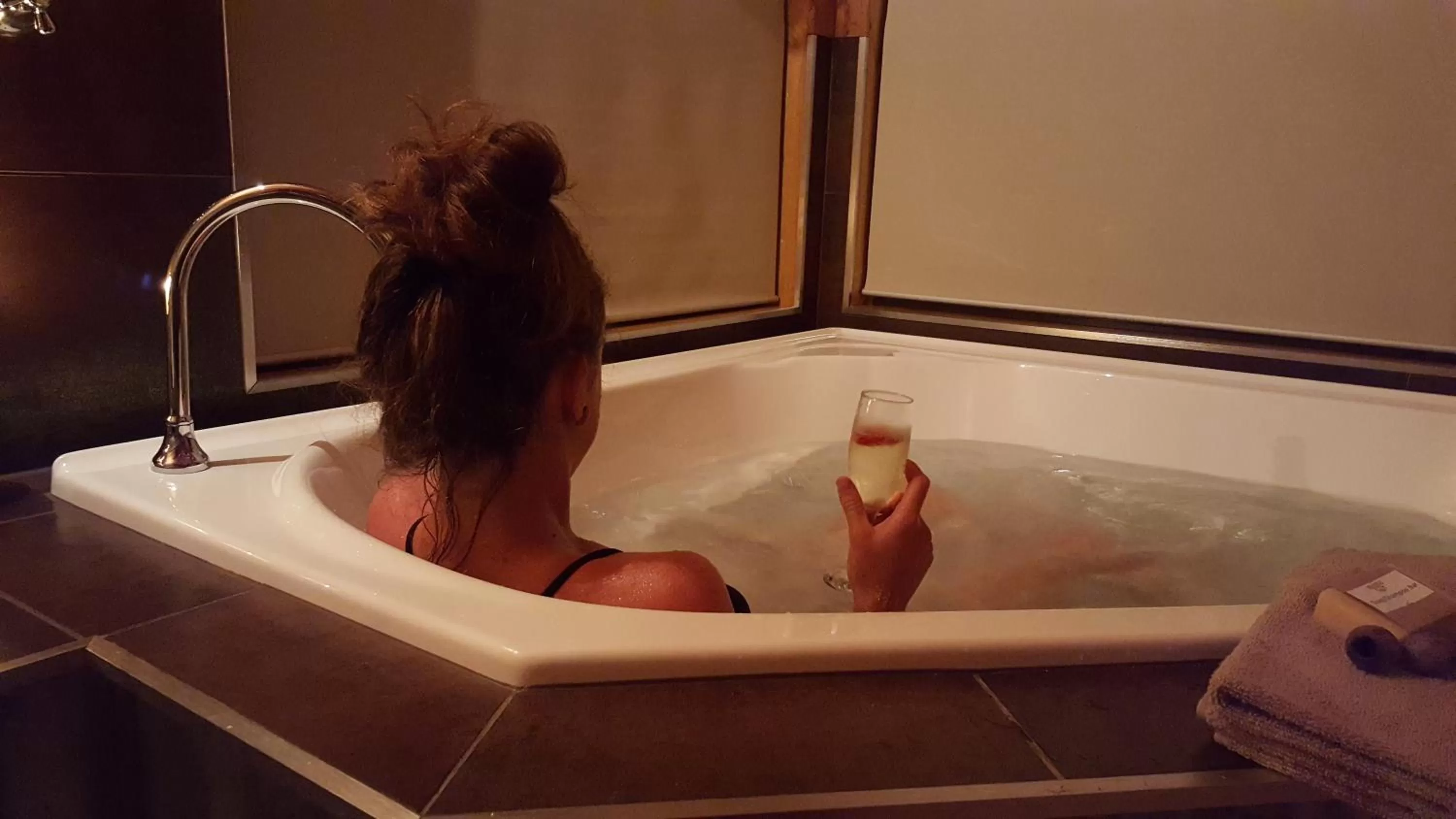 BBQ facilities in Rustic Hut Bush Retreat