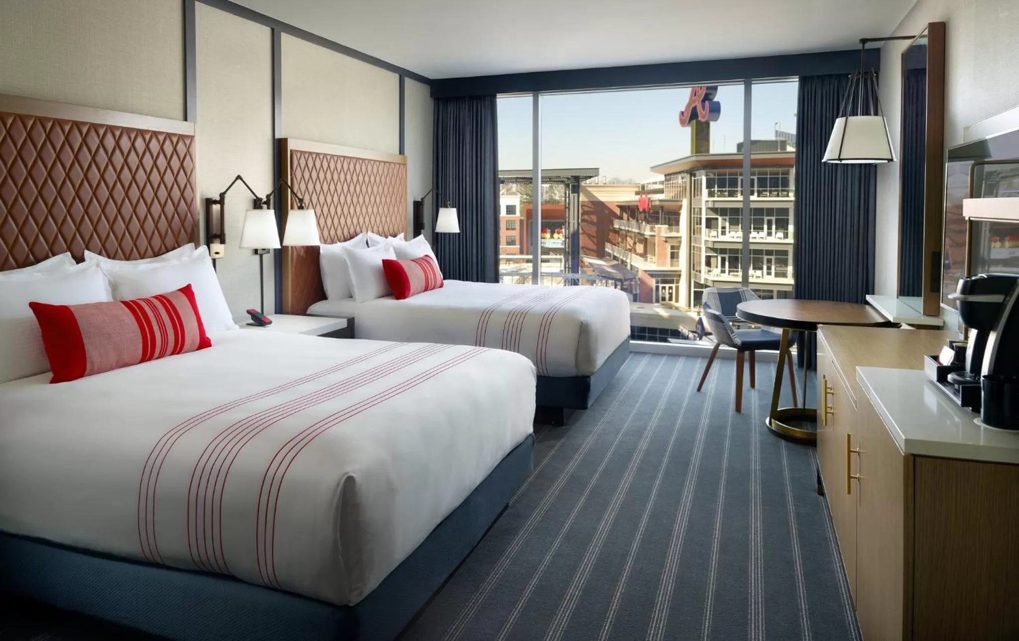 Photo of the whole room, Bed in Omni Hotel at the Battery Atlanta