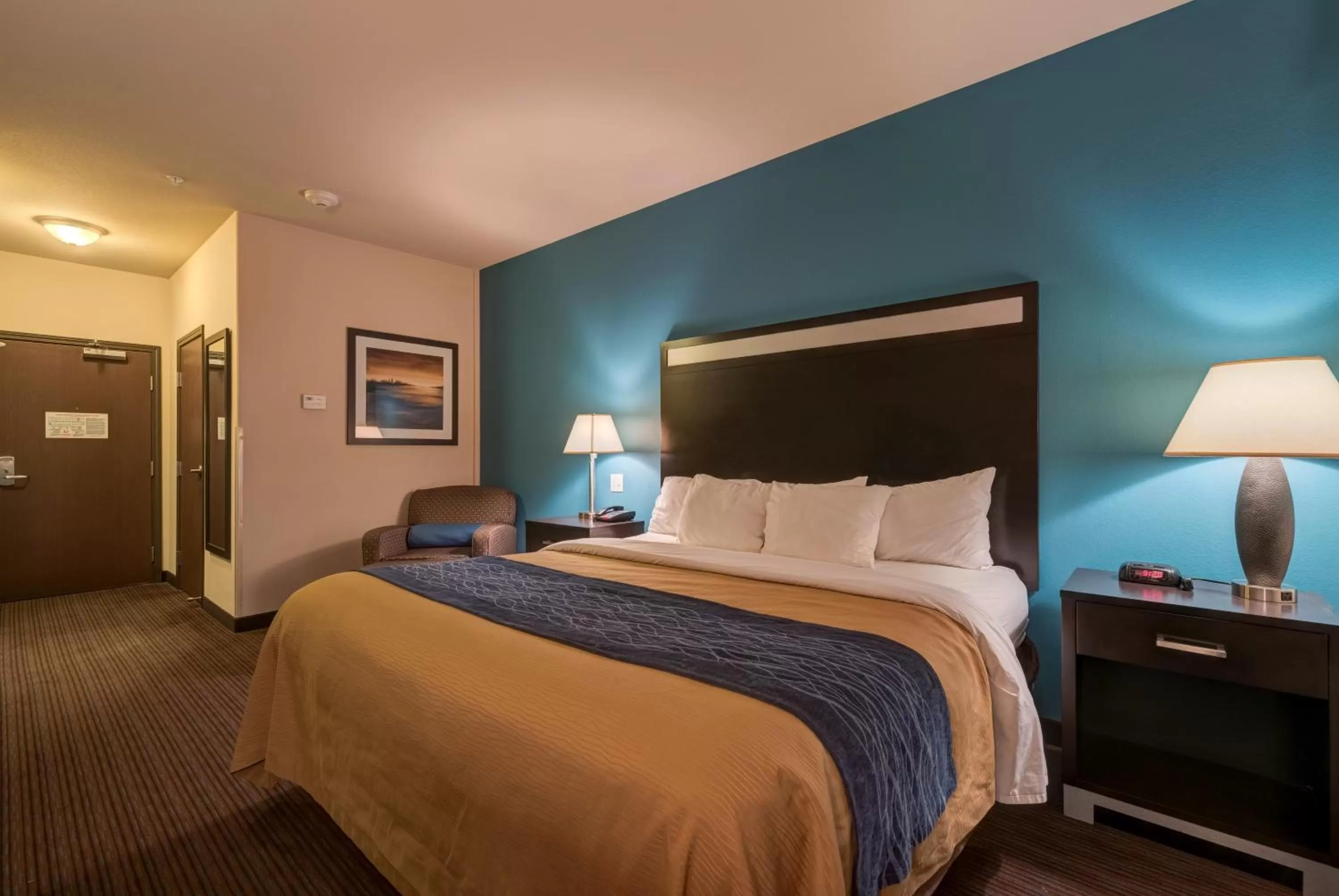 Bed in Grand Vista Hotel Parachute