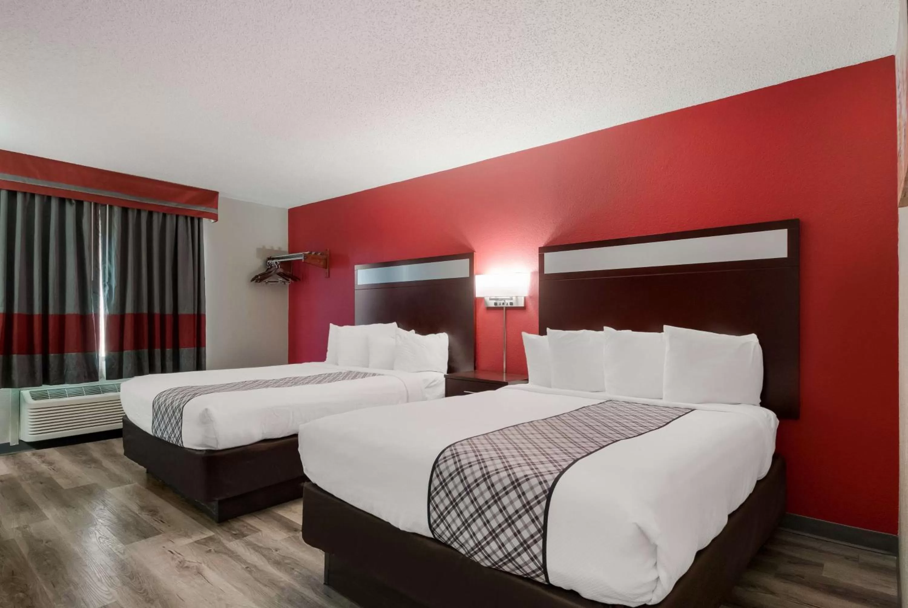 Bedroom, Bed in SureStay Plus Hotel by Best Western San Antonio North