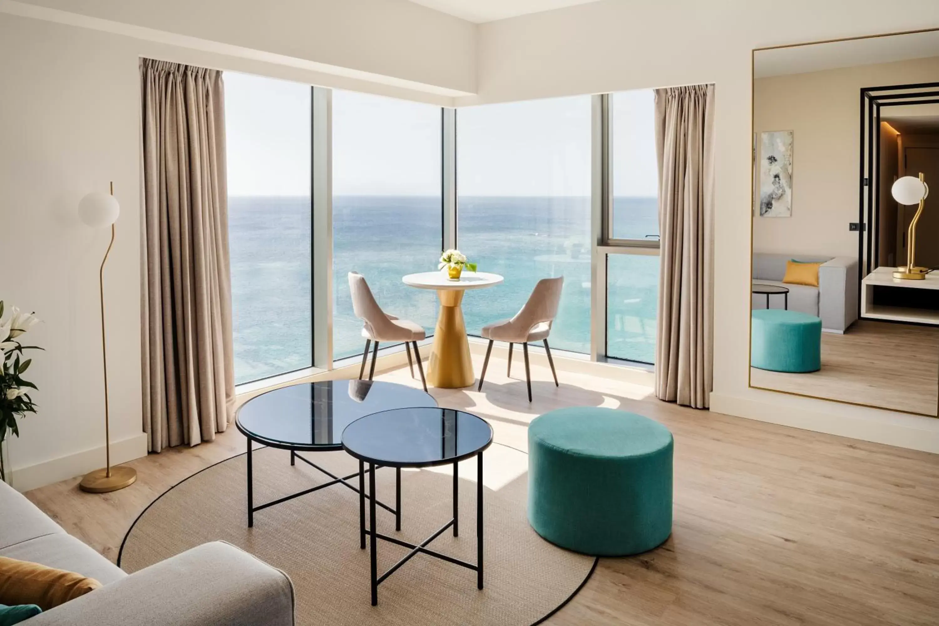 Living room in Arrecife Gran Hotel & Spa