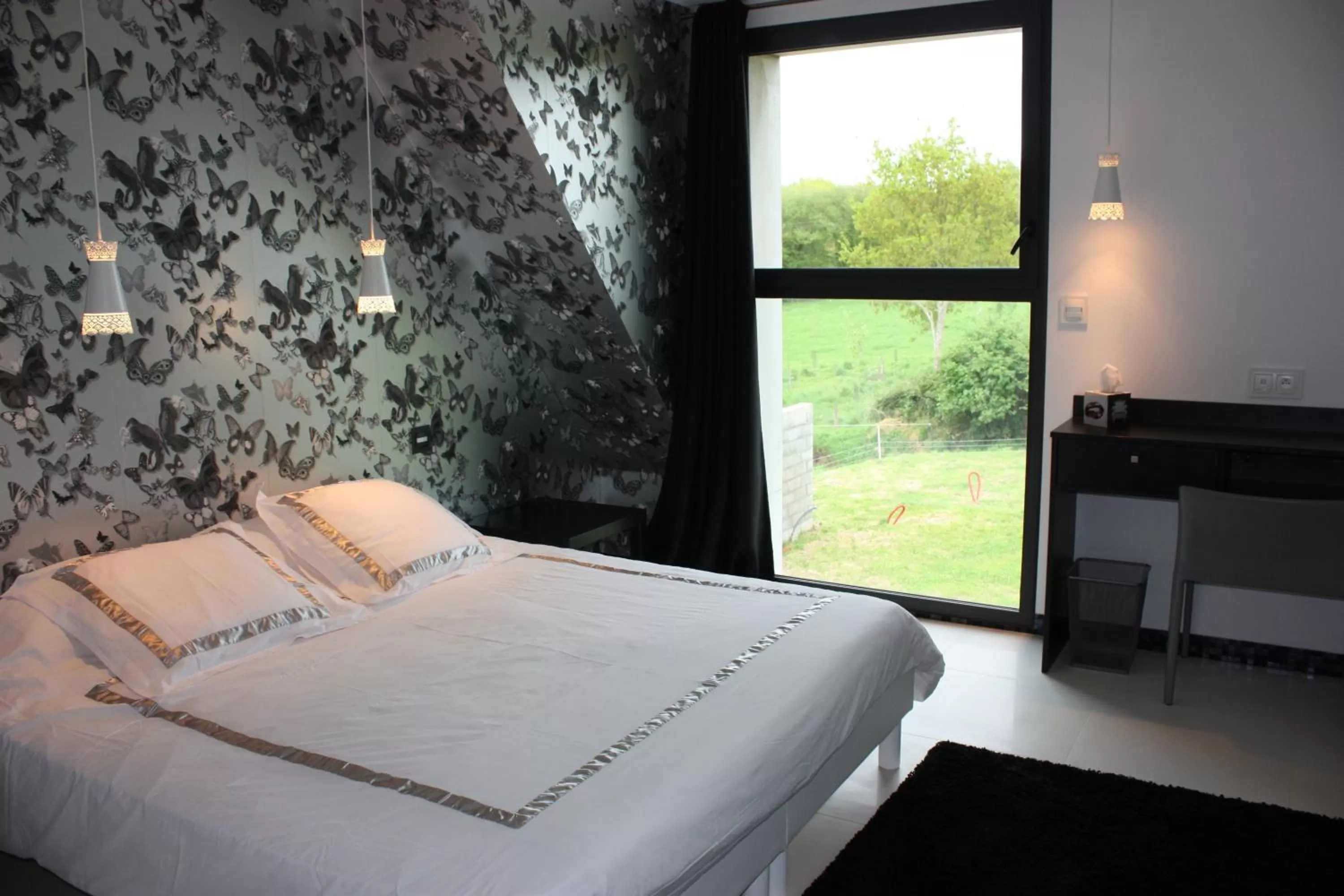 TV and multimedia, Bed in Un Moment à la Campagne