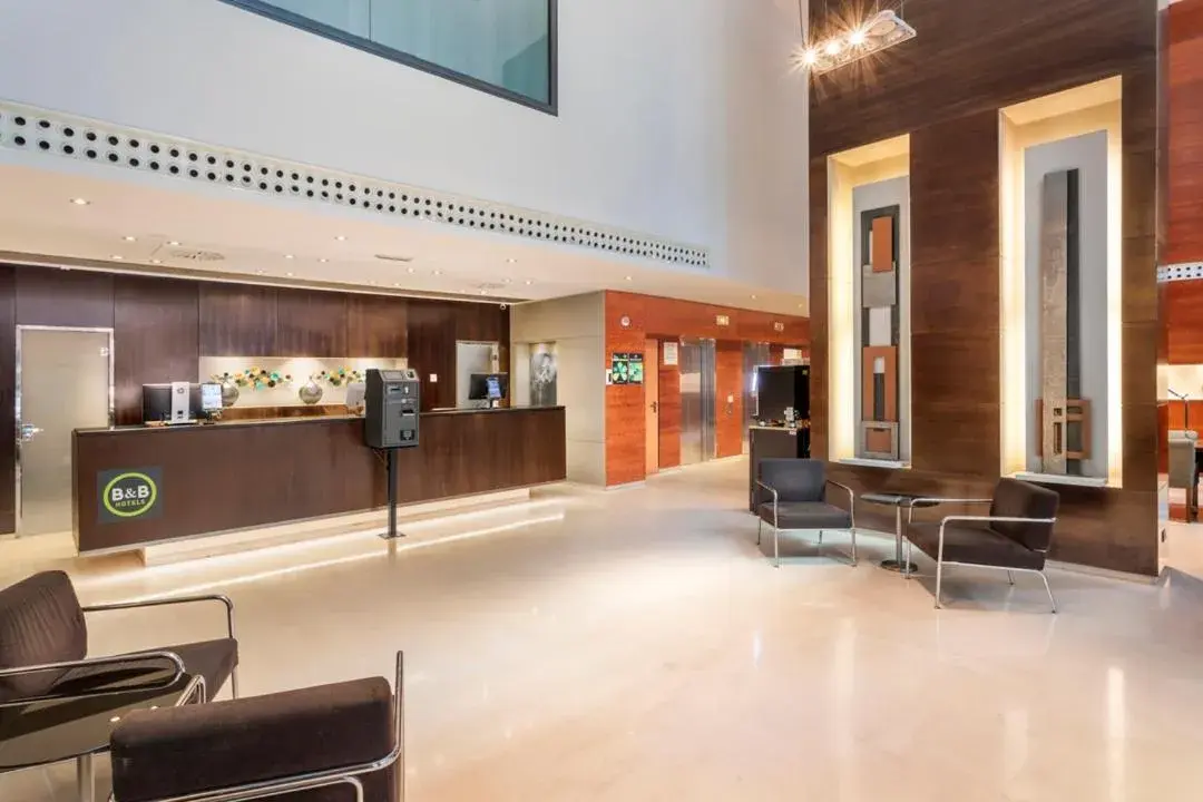 Lobby/Reception in Hotel Ciudad de Lleida