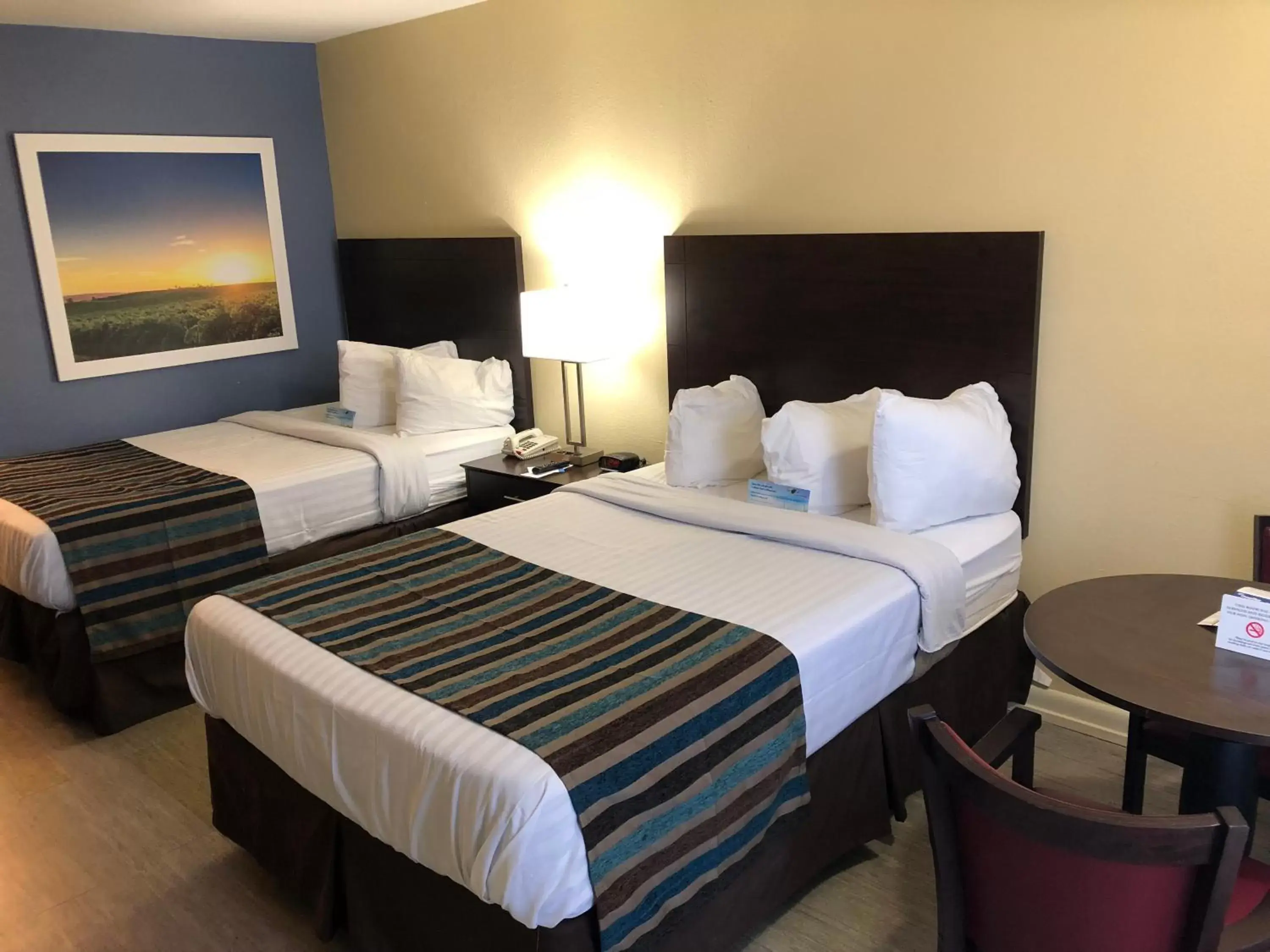 Bed in Days Inn by Wyndham Natchez