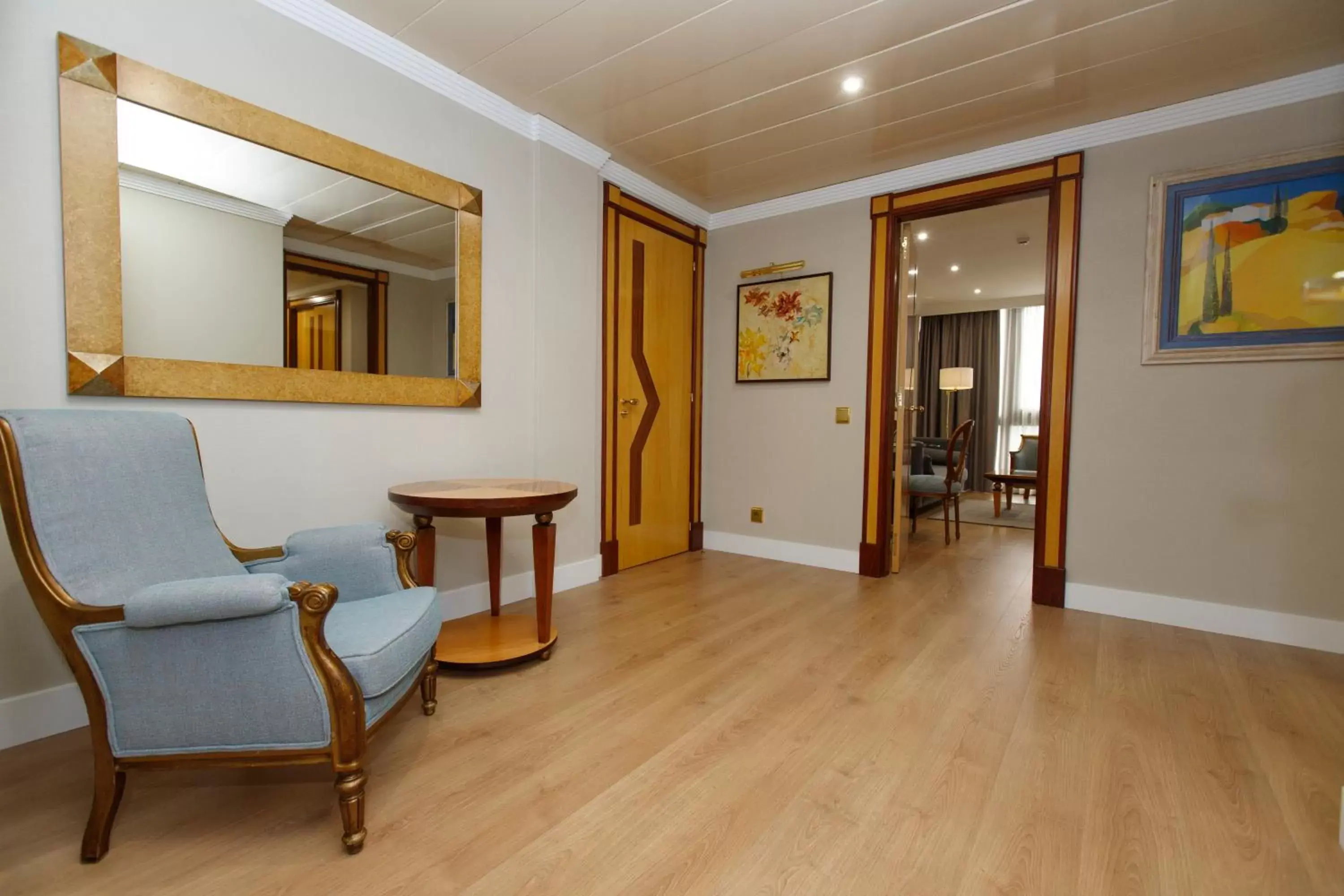 Living room, Seating Area in Oca Puerta del Camino Hotel