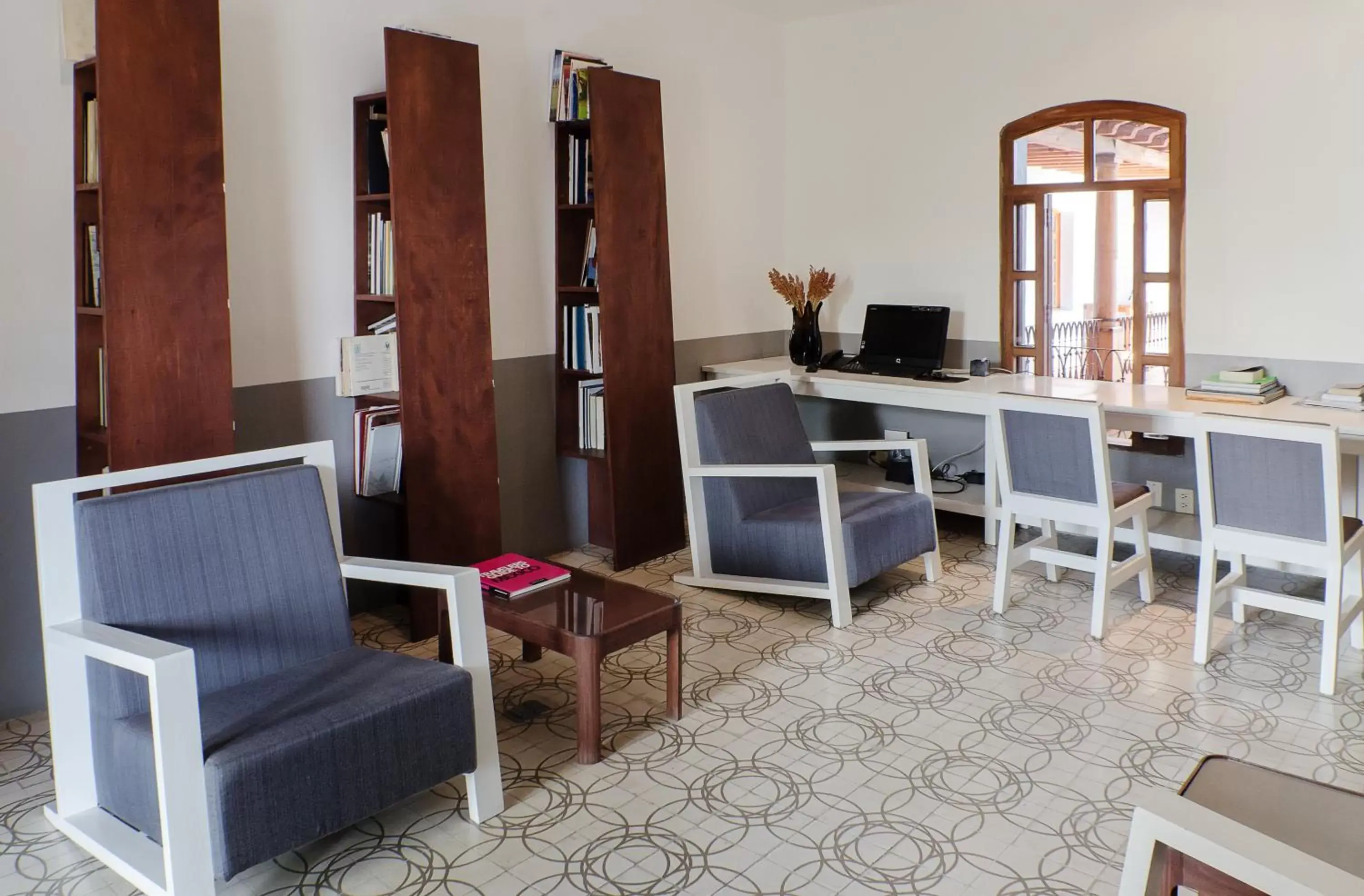 Library in Hotel Azul de Oaxaca