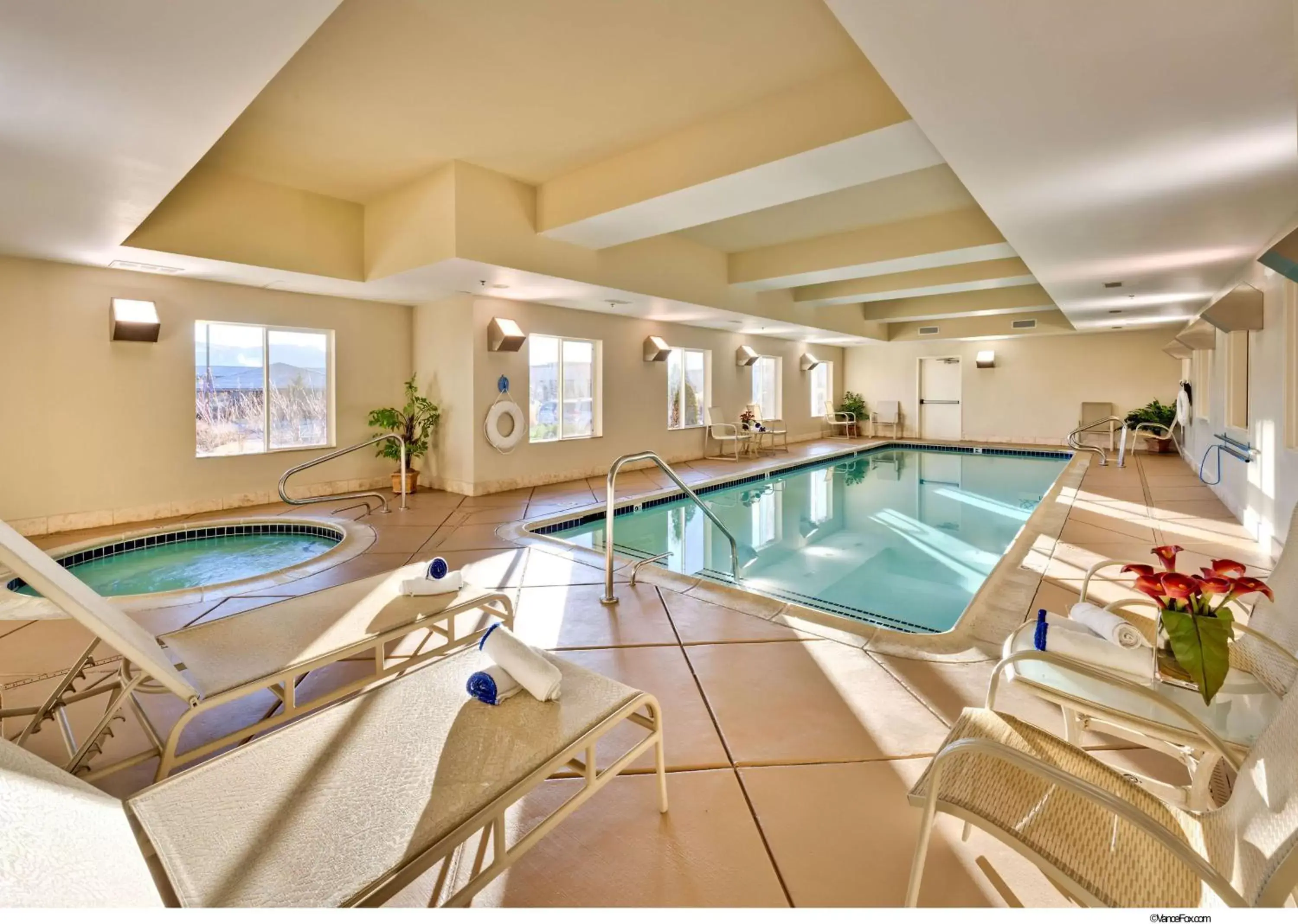 Pool view, Swimming Pool in Hampton Inn & Suites Reno