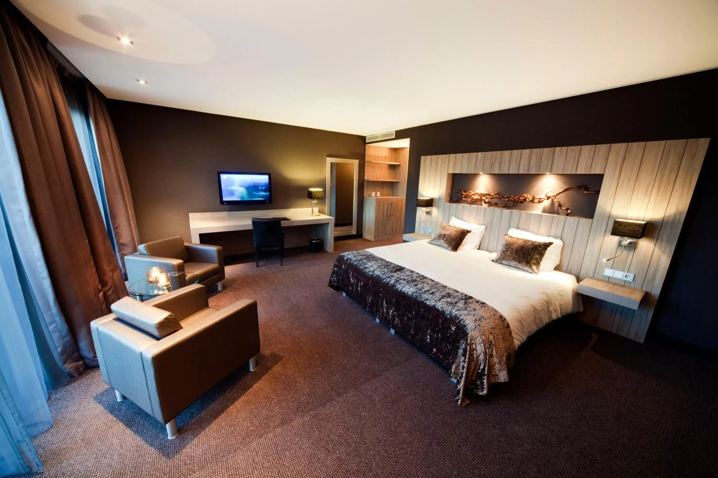 Superior Double Room in Van der Valk Hotel Middelburg