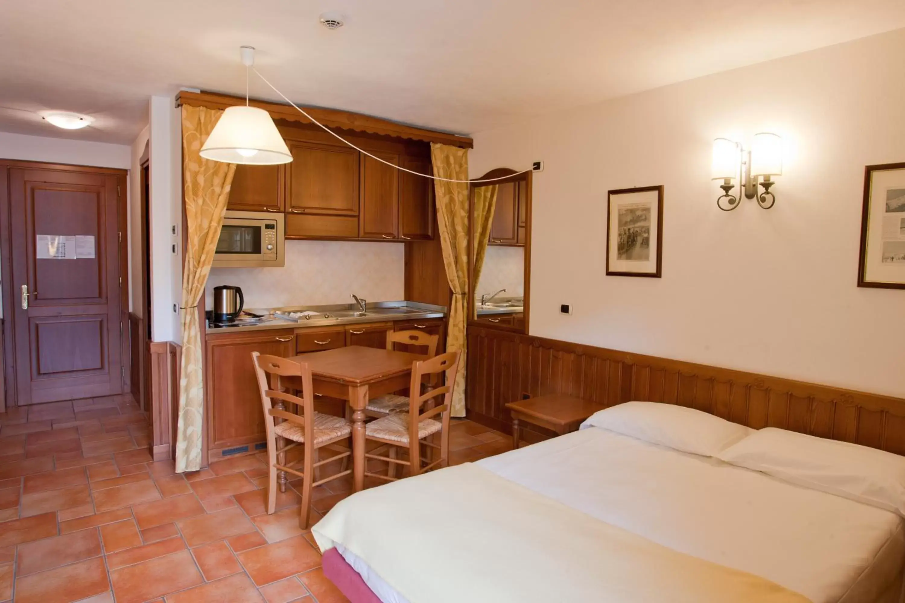 Kitchen or kitchenette in Residence Le Grand Chalet