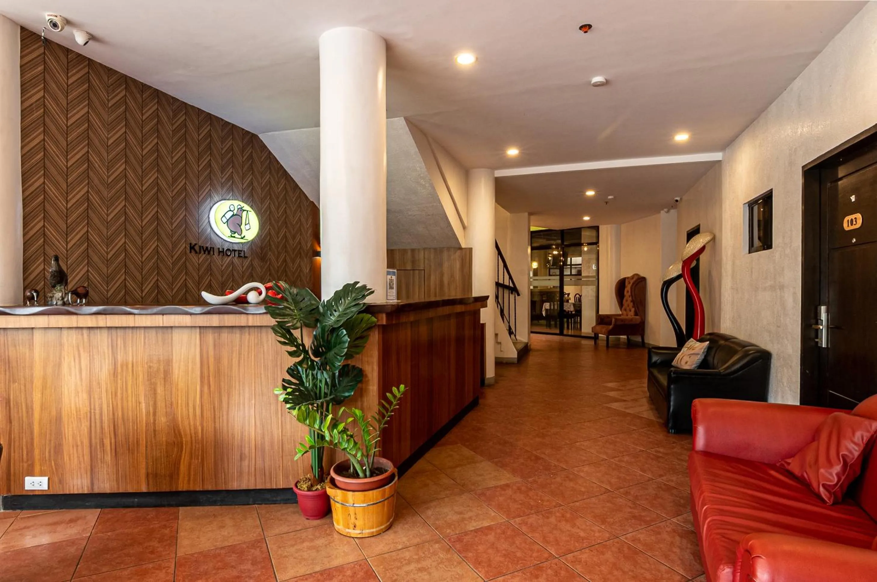 Lobby or reception in Kiwi Hotel