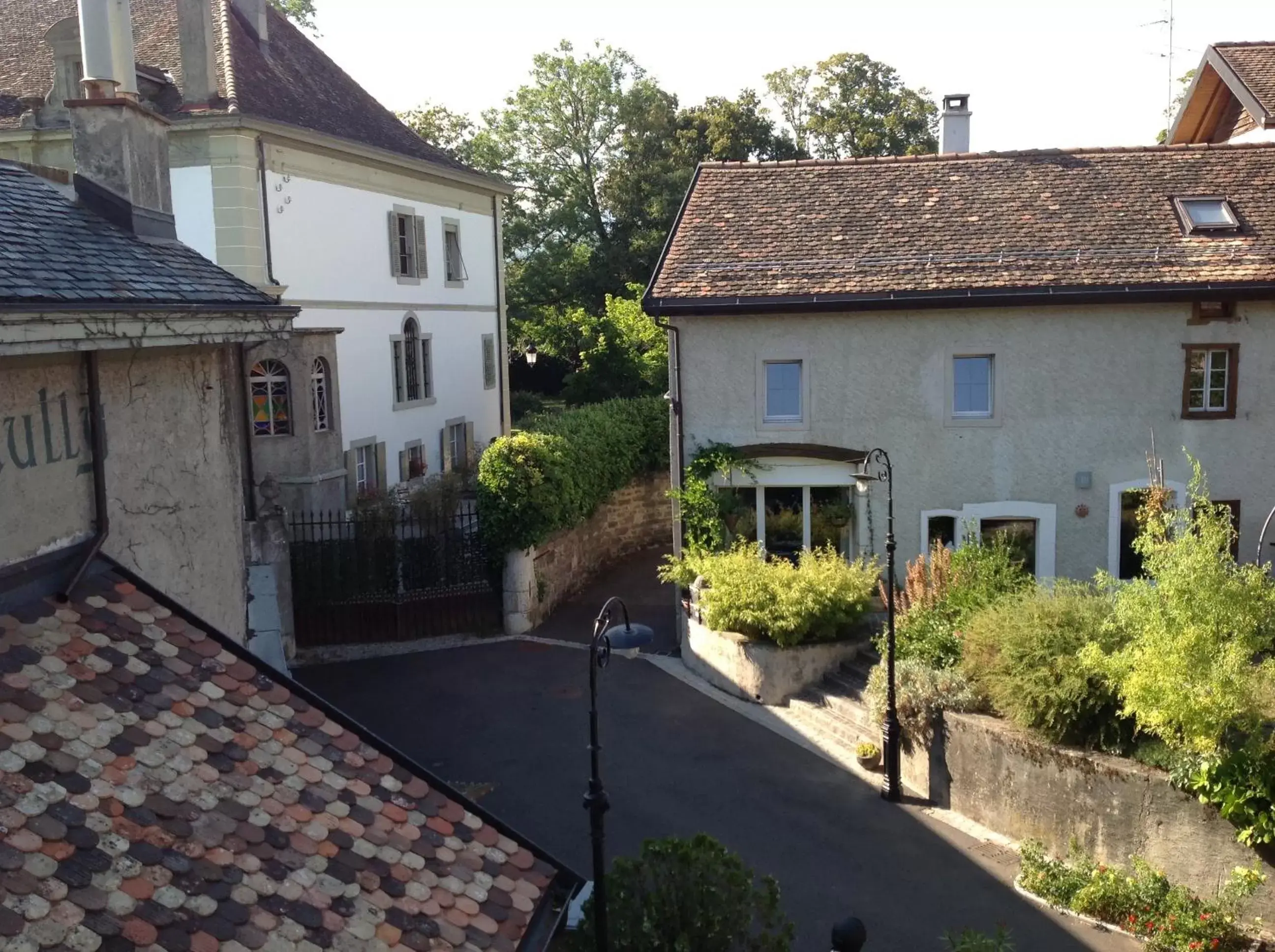 Facade/entrance in Auberge de Dully