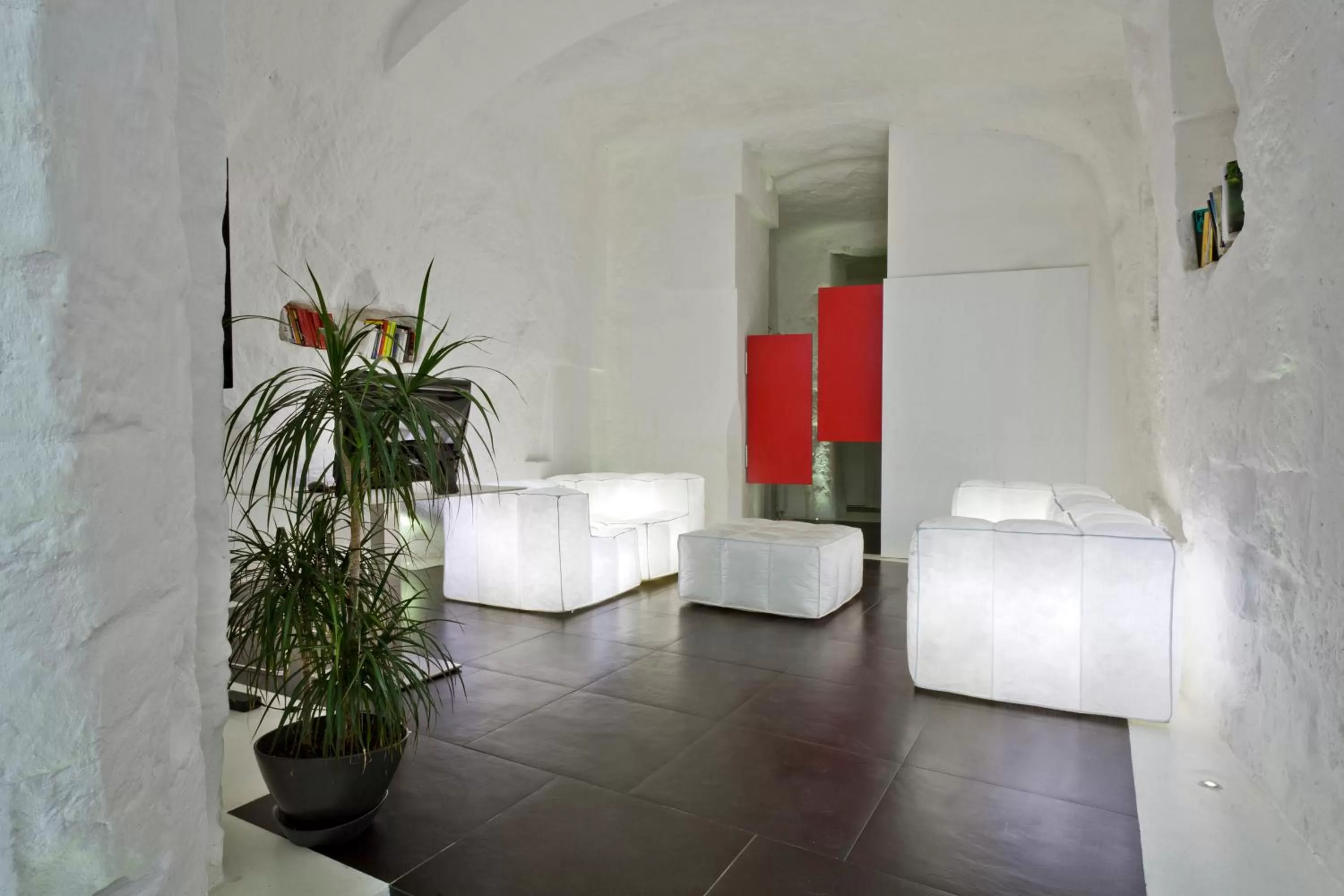 Library in Basiliani Hotel