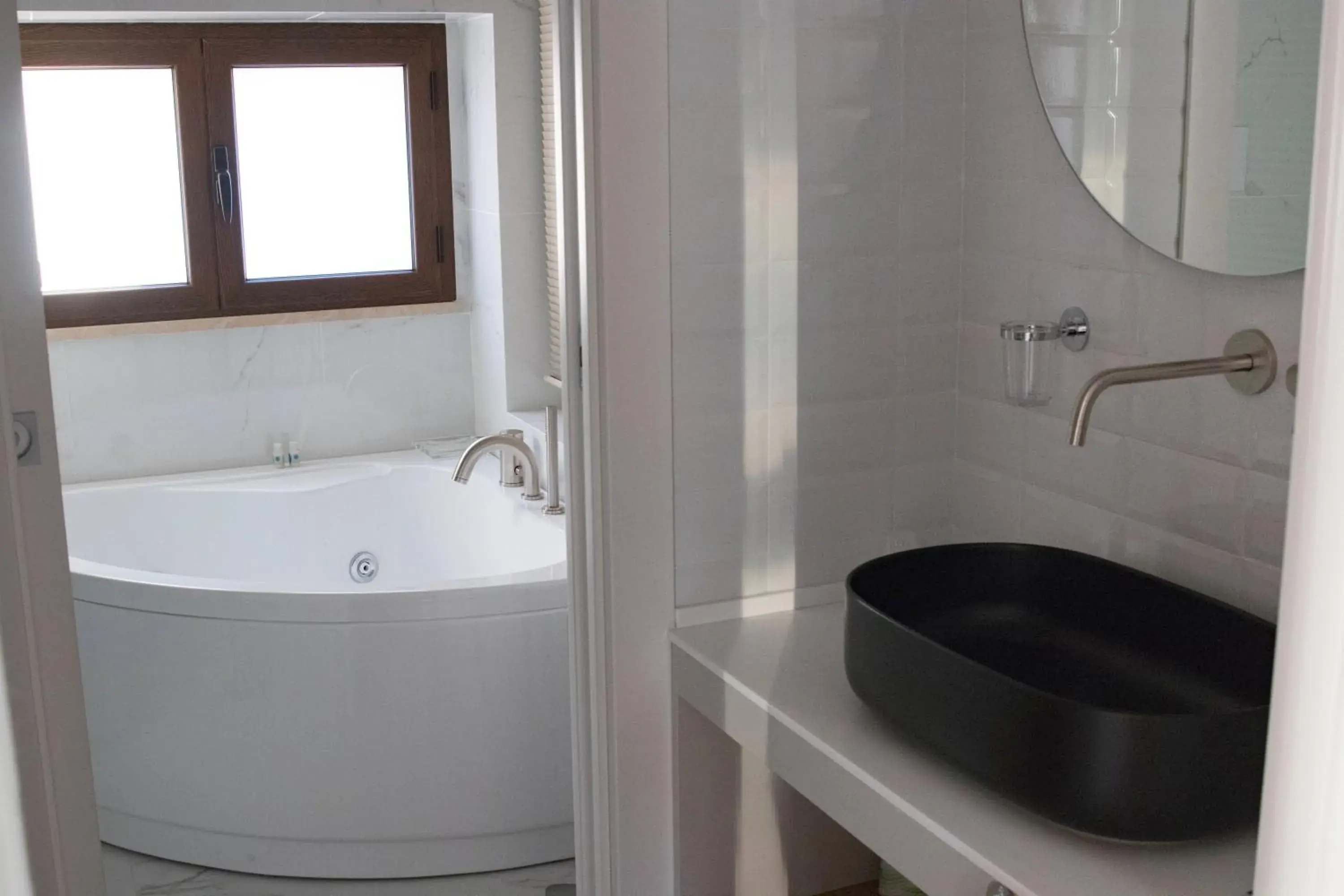 Bathroom in Albergo Milazzo INN - AiMori