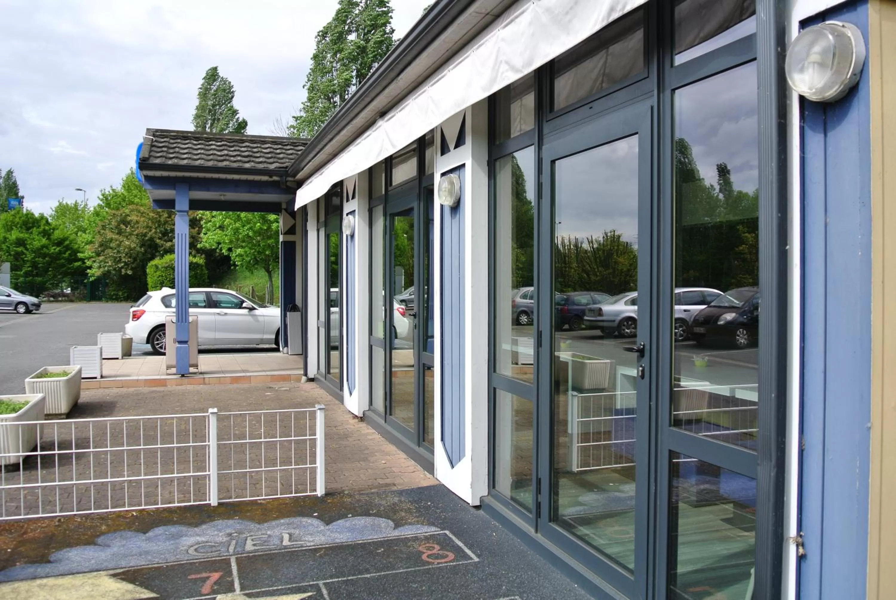 Facade/entrance in ibis budget Marne la Vallée Bry sur Marne