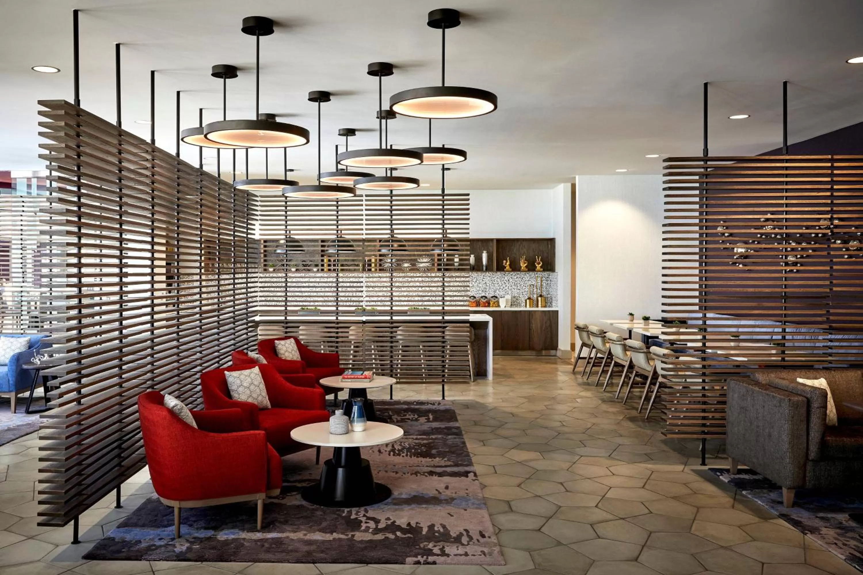 Lounge or bar in Ventura Beach Marriott