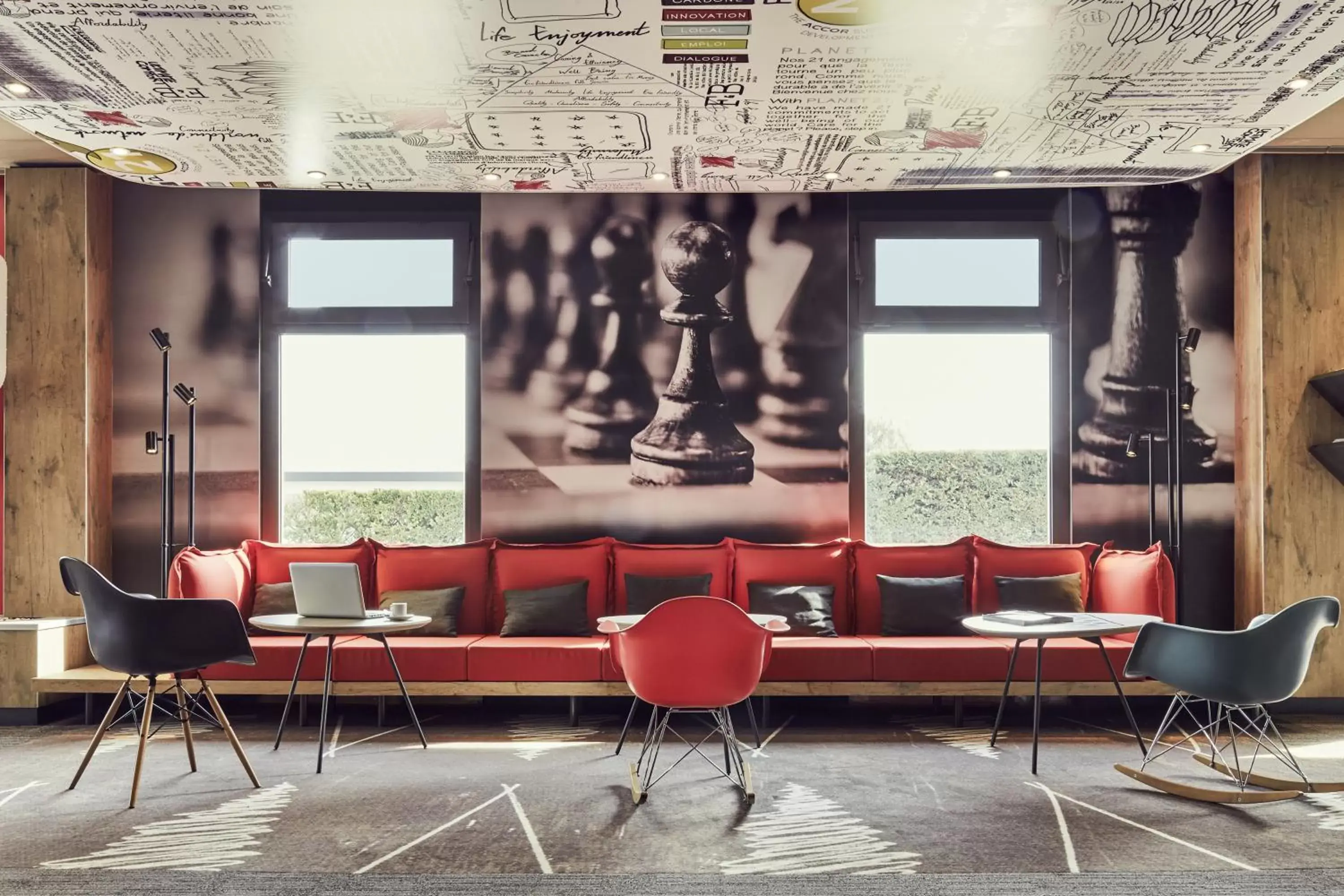 Lobby or reception in ibis Toulon La Valette Lobby or reception in ibis Toulon La Valette