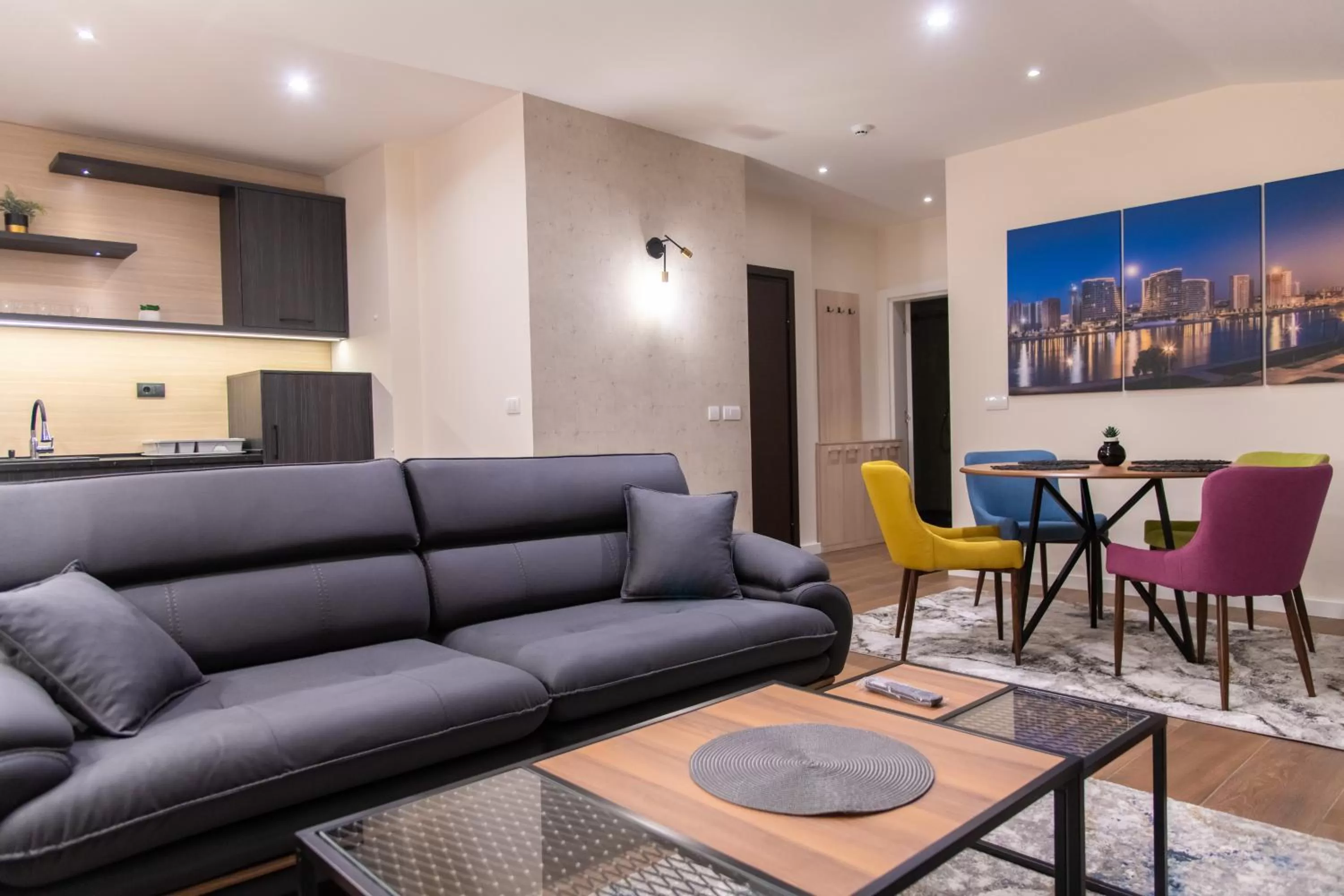 King Suite with Spa Bath in Apart Hotel Maksimum