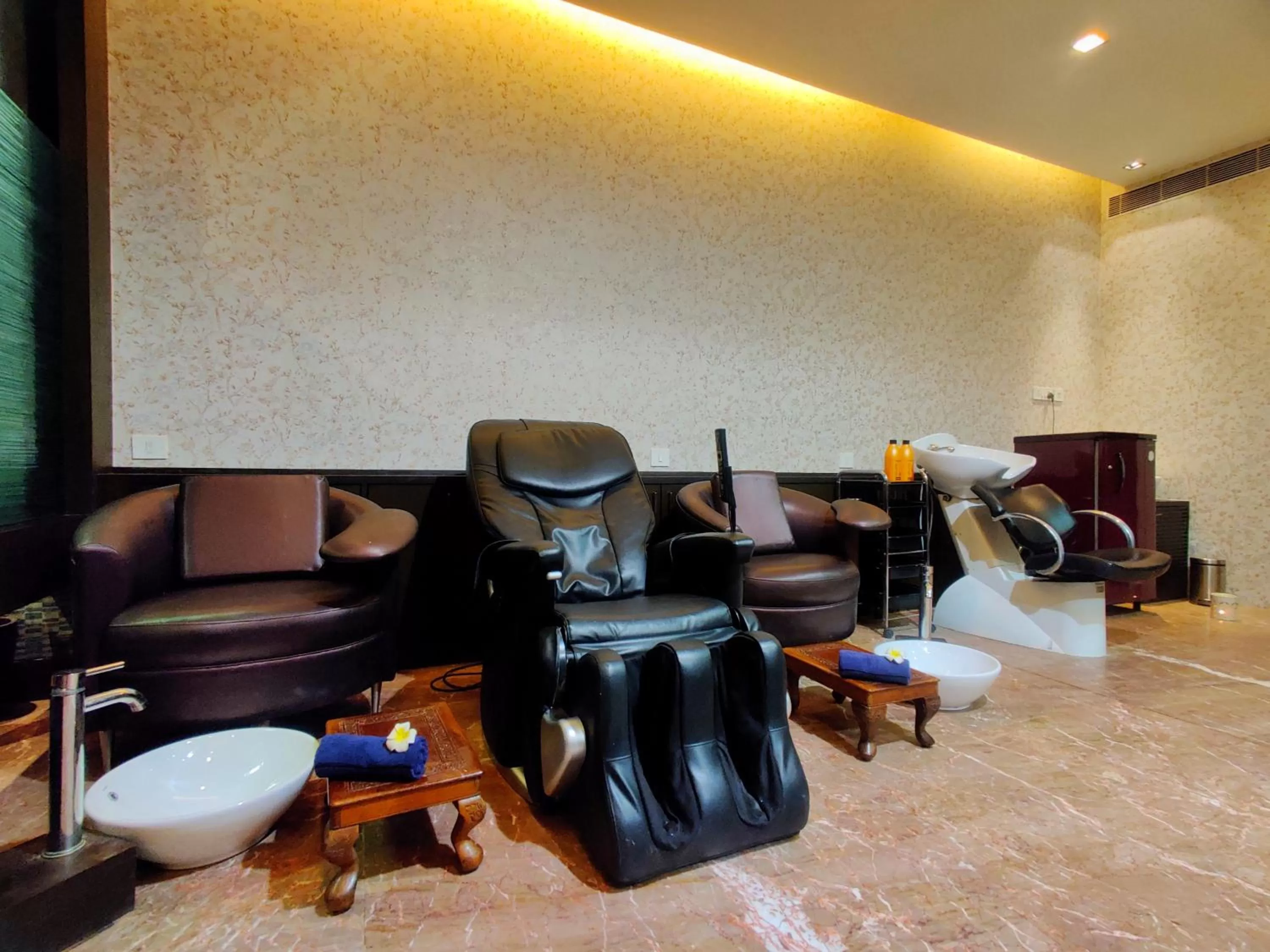 Solarium in Fariyas Resort Lonavala