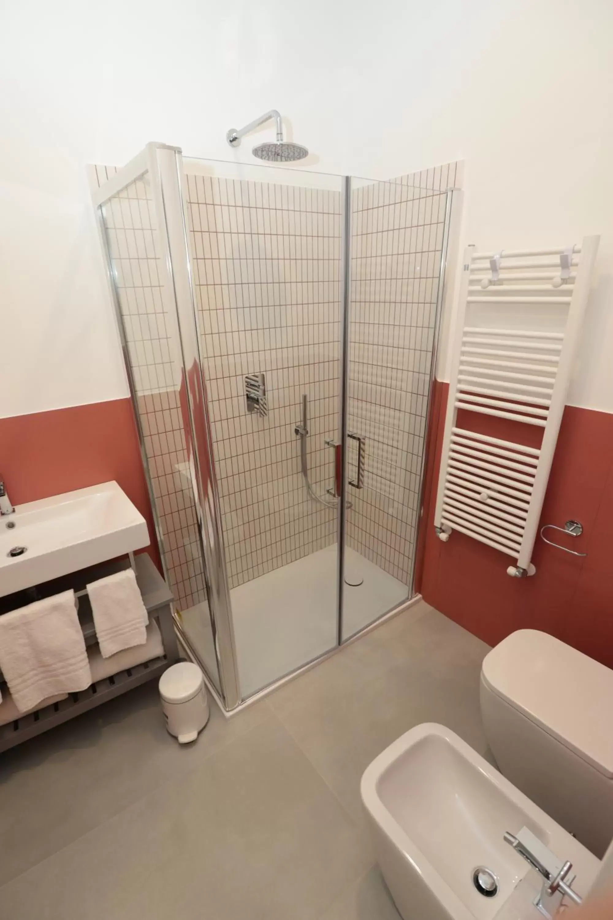 Shower, Bathroom in Maison Nanà