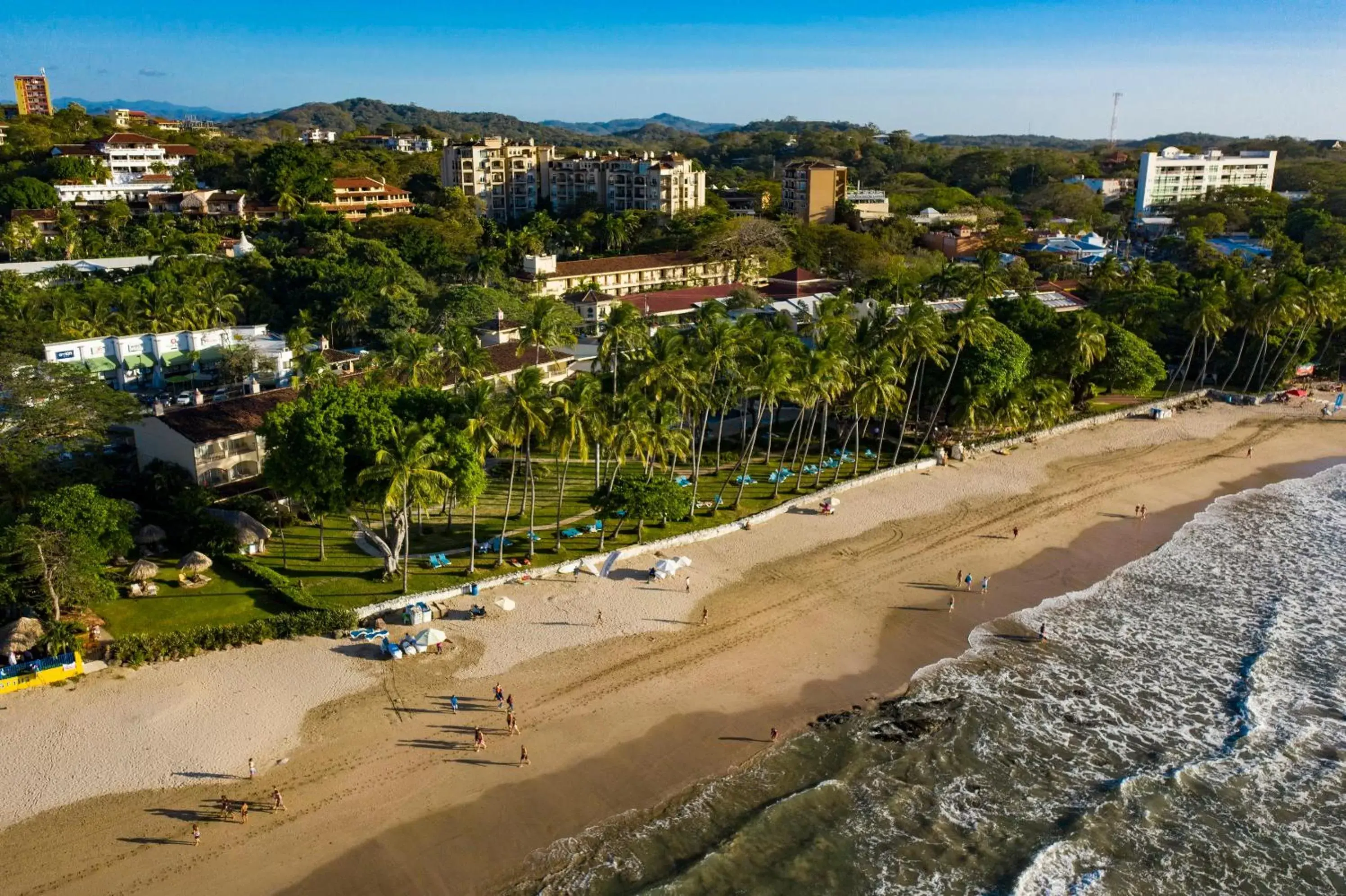 Bird's eye view, Bird's-eye View in Hotel Tamarindo Diria Beach Resort