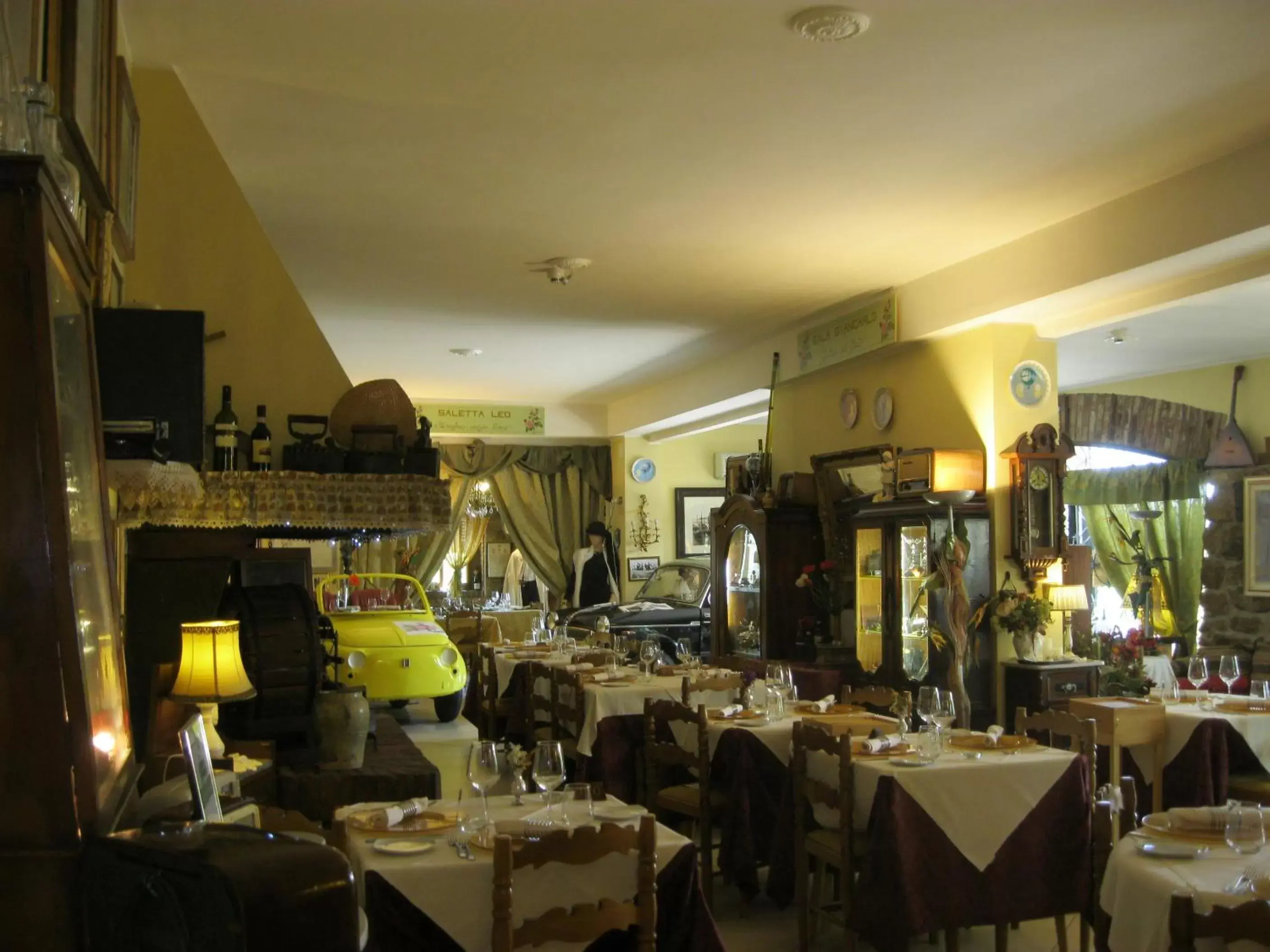 Restaurant/Places to Eat in Hotel Rosati