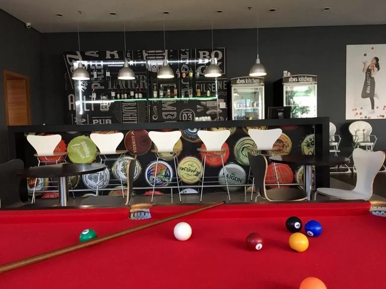 Lounge or bar, Billiards in ibis Canoas Shopping