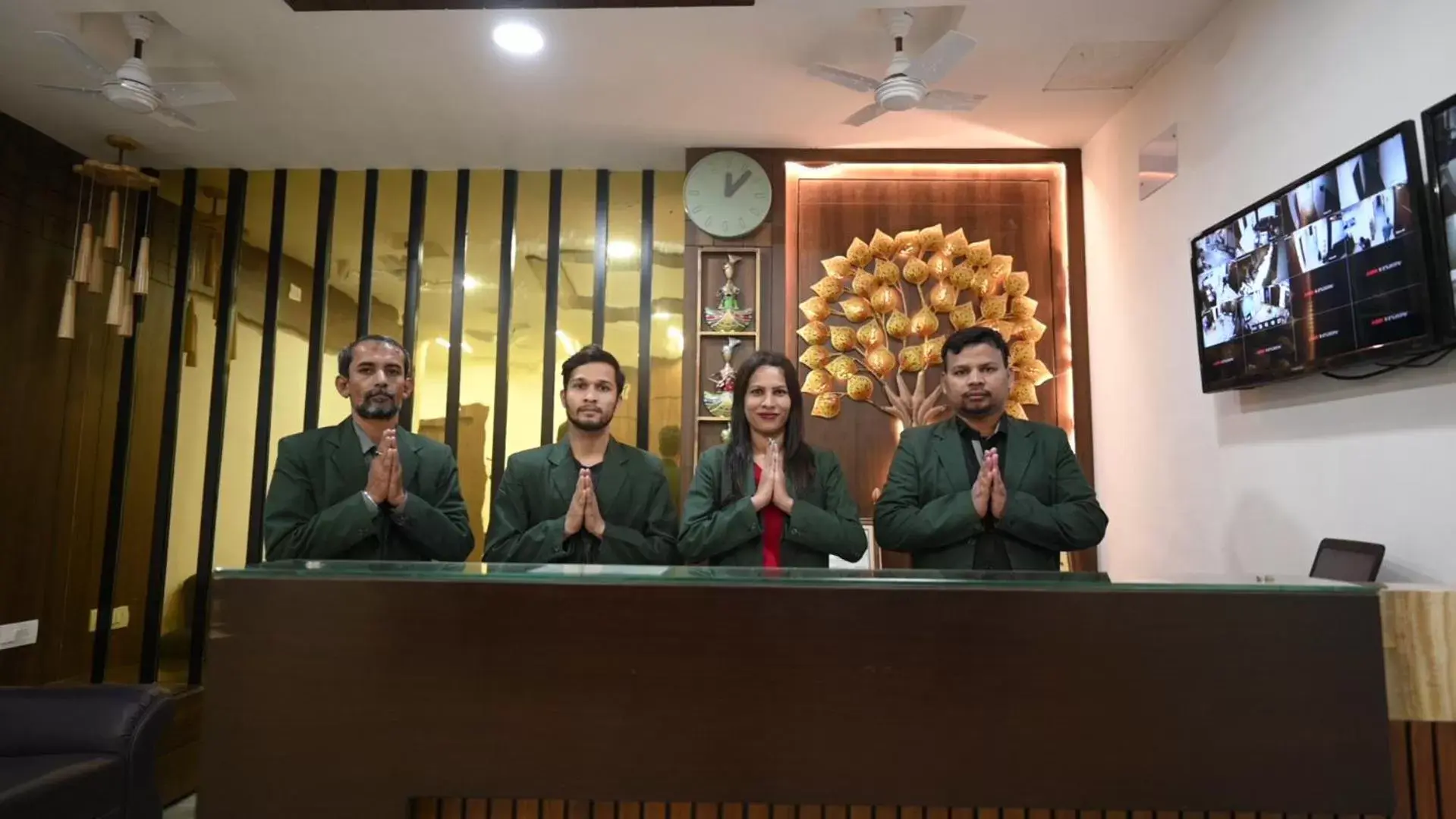 Property building in Hotel Green Apple Property building in Hotel Green Apple