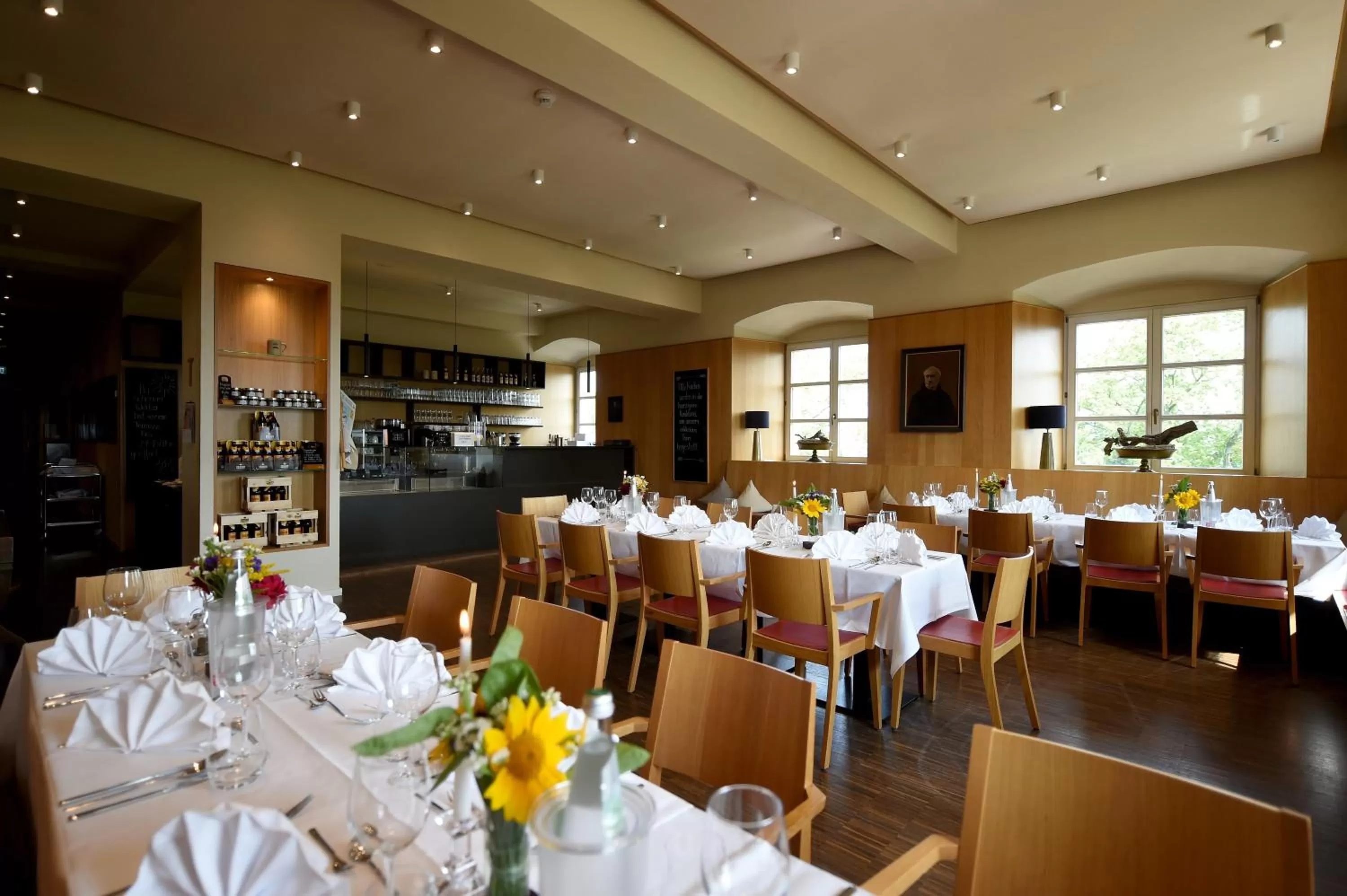 Restaurant/places to eat in Kloster Frauenberg