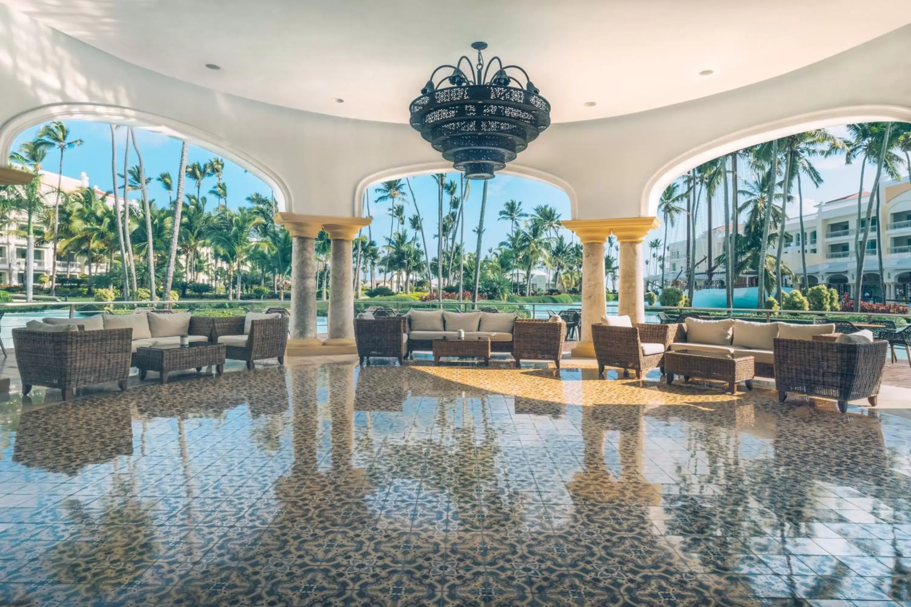 Living room in Iberostar Grand Bavaro Hotel