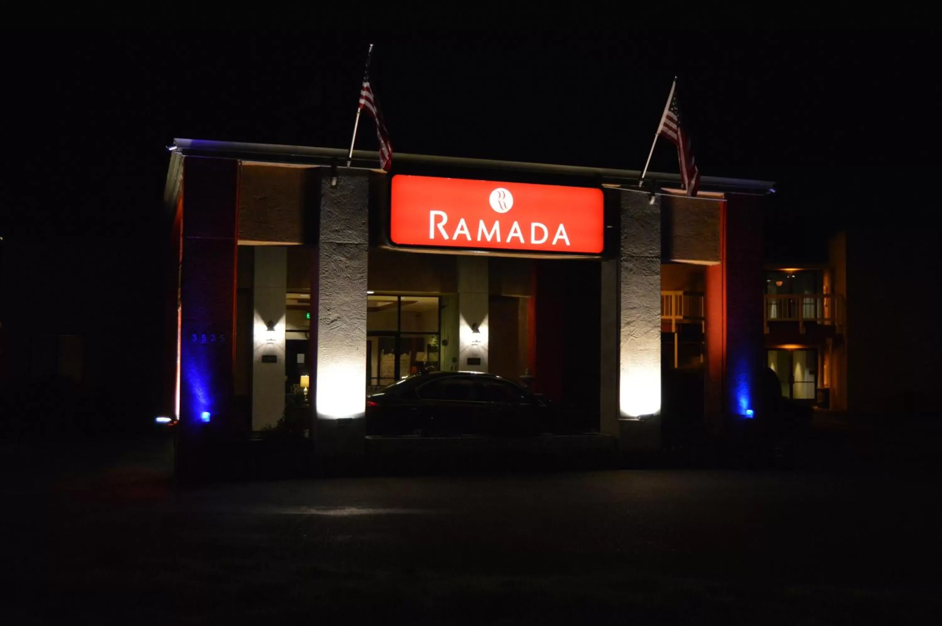 Facade/entrance, Property Building in Ramada by Wyndham Arcata