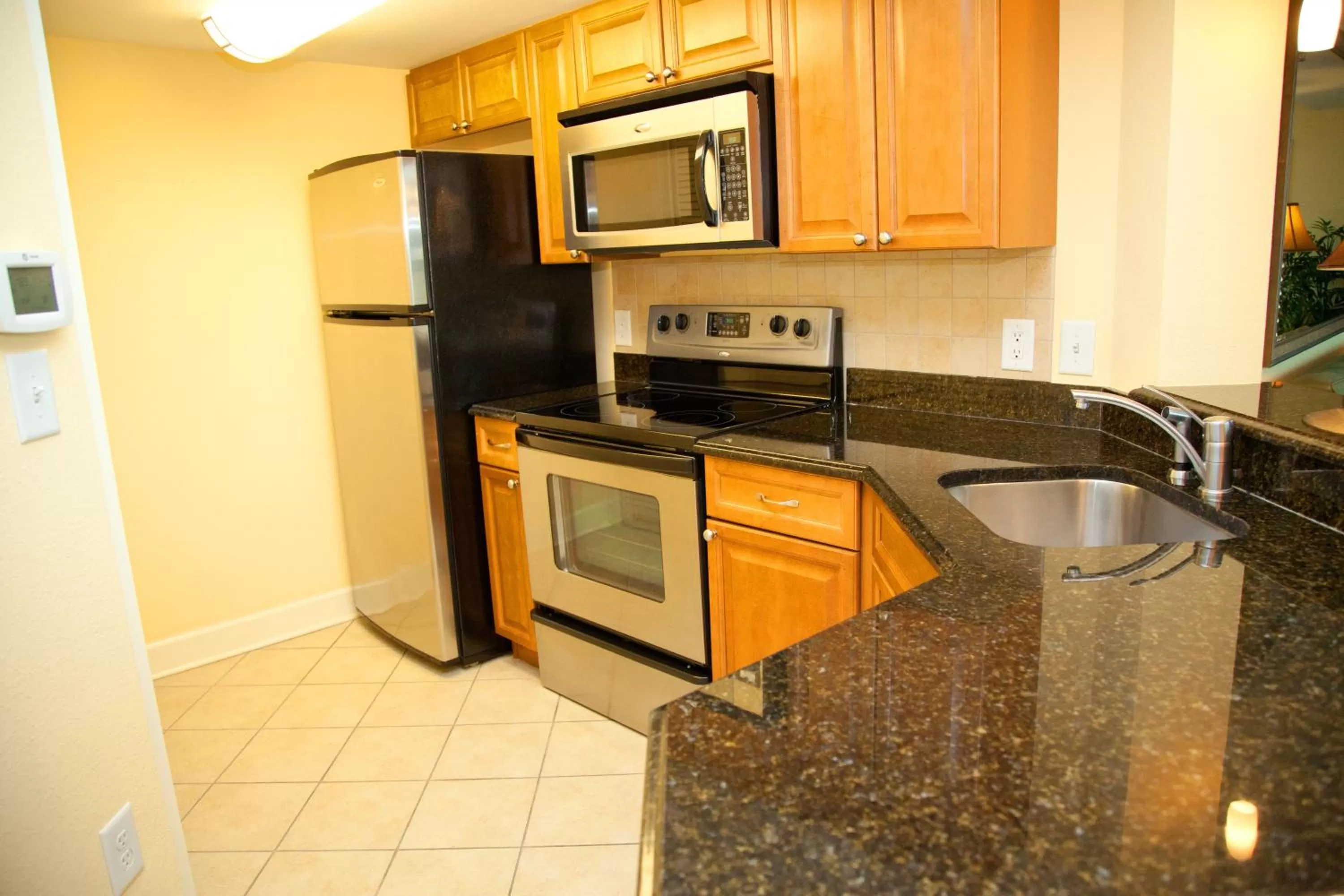 Kitchen or kitchenette, Kitchen/Kitchenette in The Horizon at 77th