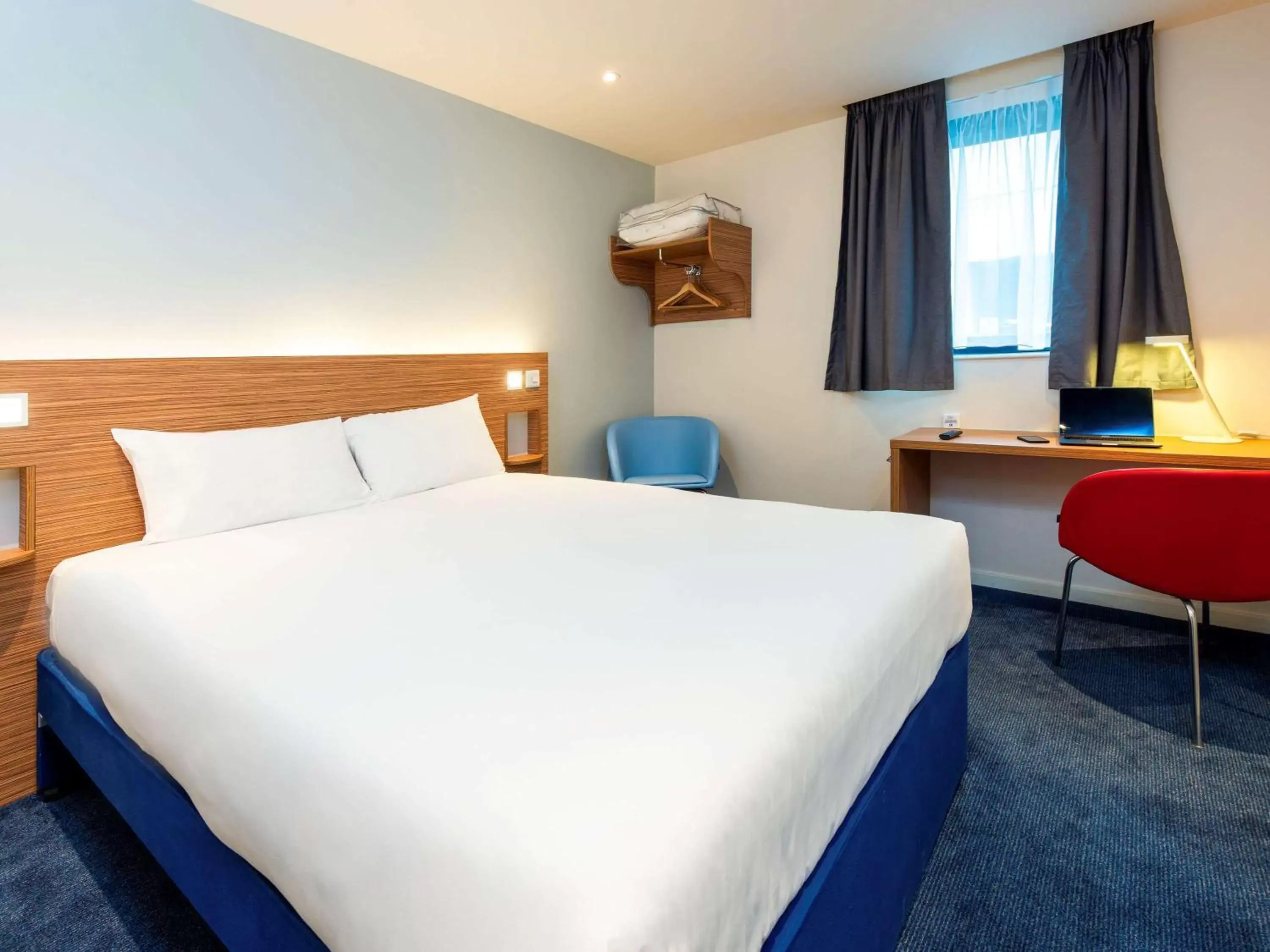 Photo of the whole room, Bed in ibis budget London Bromley Town Centre