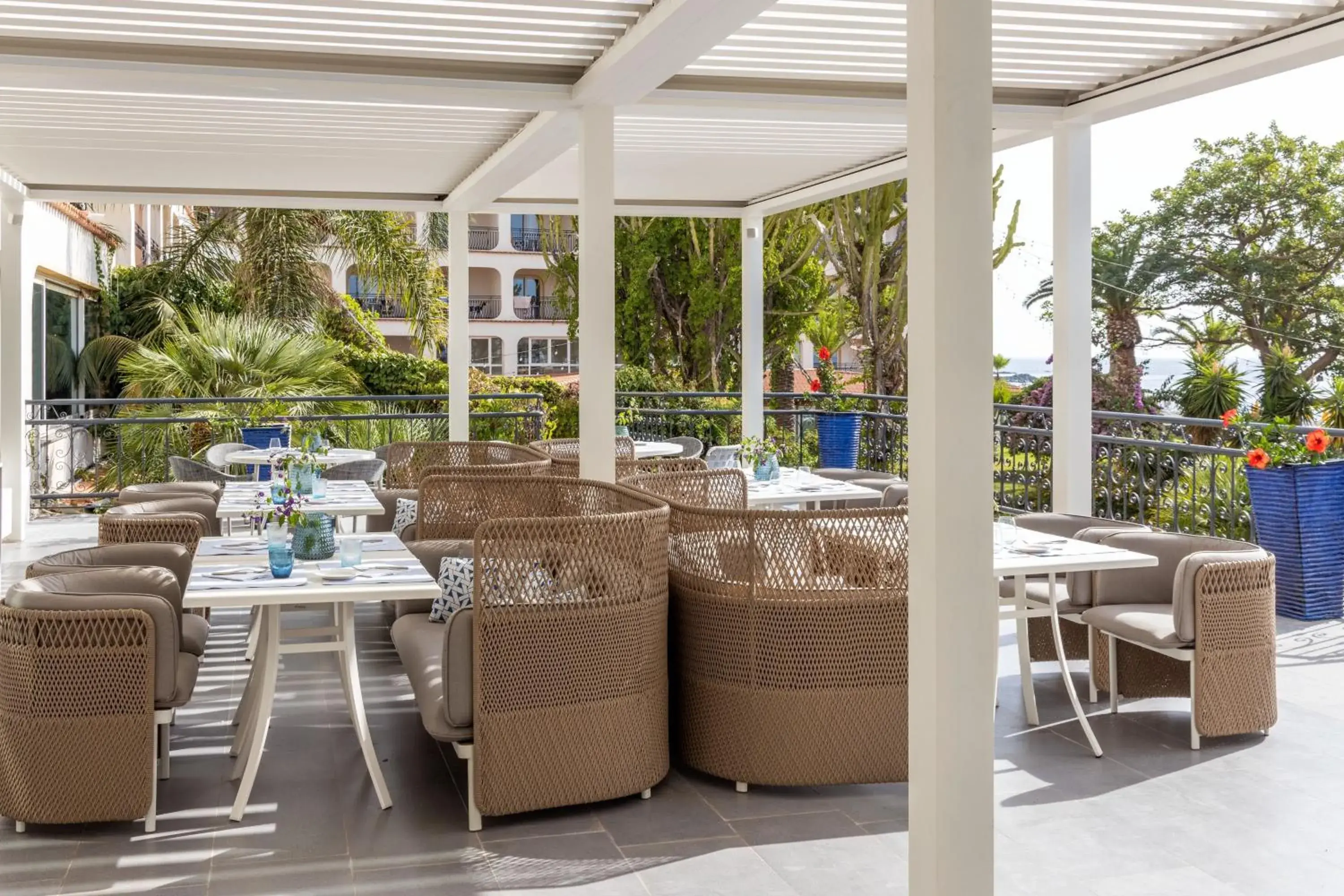 Swimming pool, Restaurant/Places to Eat in Delta Hotels by Marriott Giardini Naxos