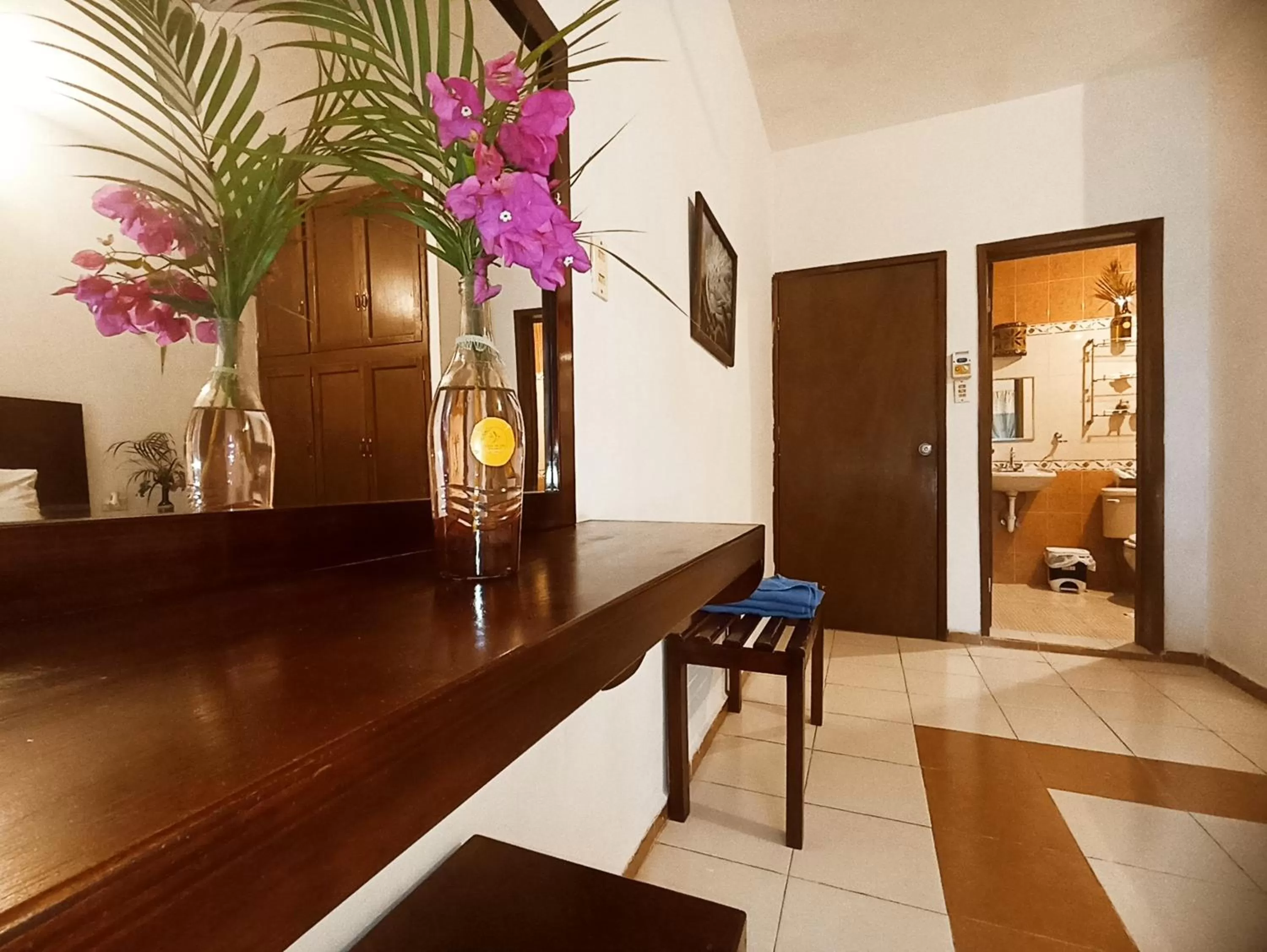 Lobby/Reception in Casa De Los Pájaros - B&B