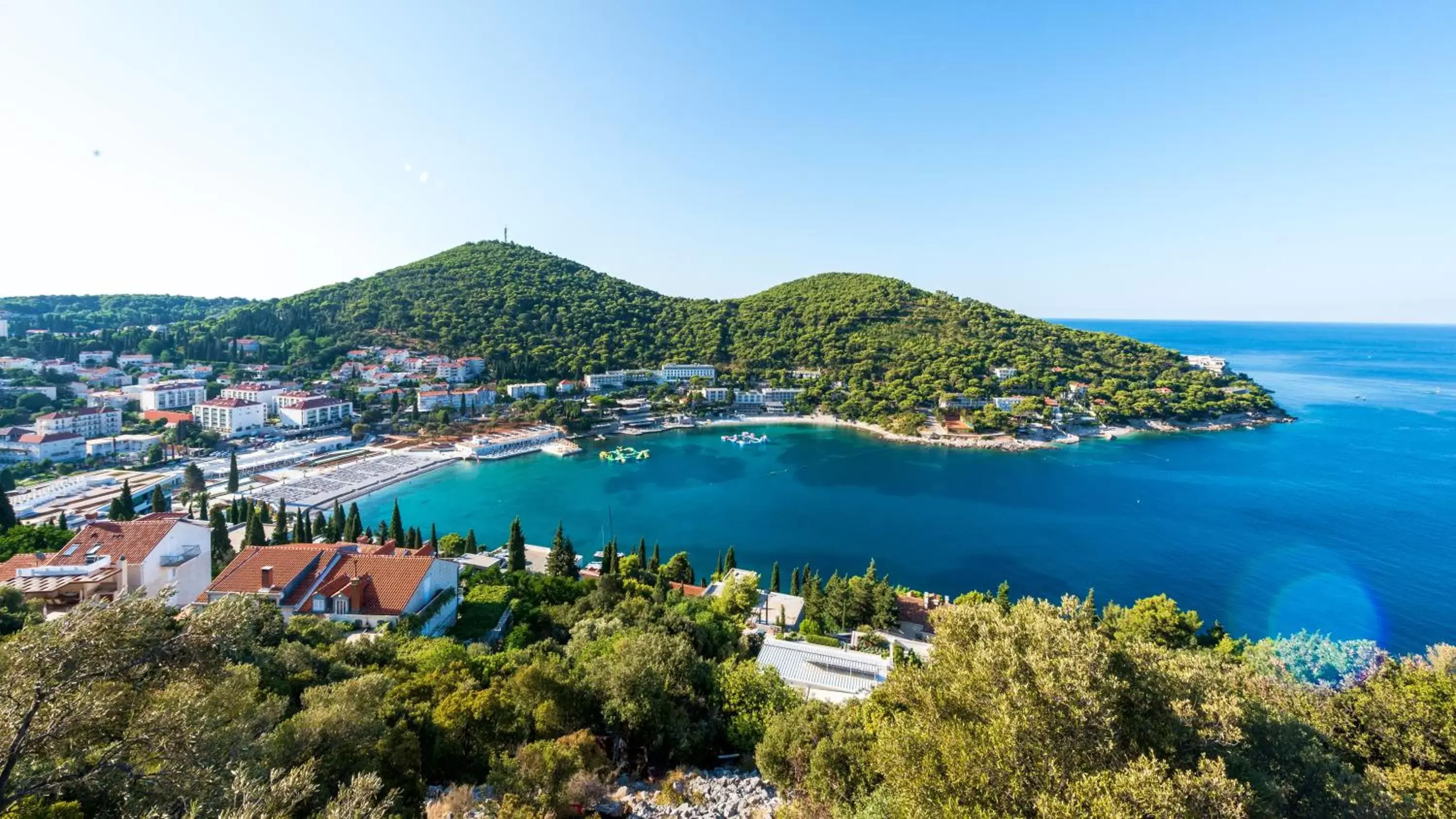 Bird's eye view, Bird's-eye View in Hotel Komodor