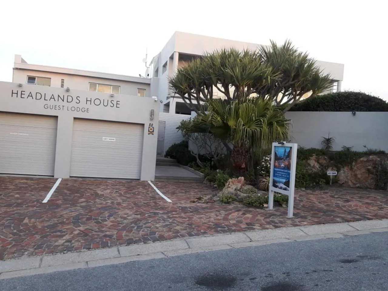 Property building in Headlands House Guest Lodge