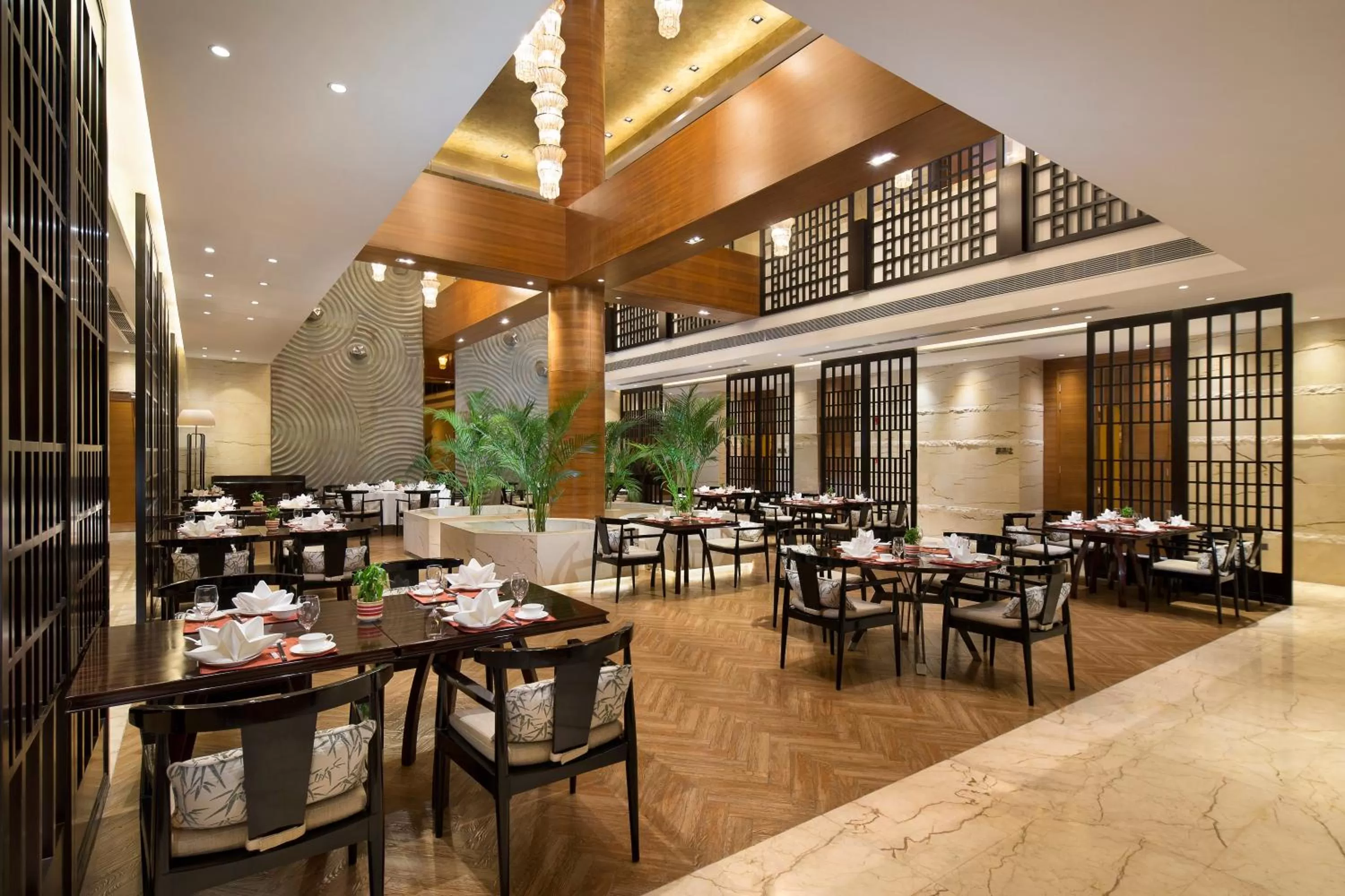 Restaurant/places to eat in Crowne Plaza Sanya City Center by IHG