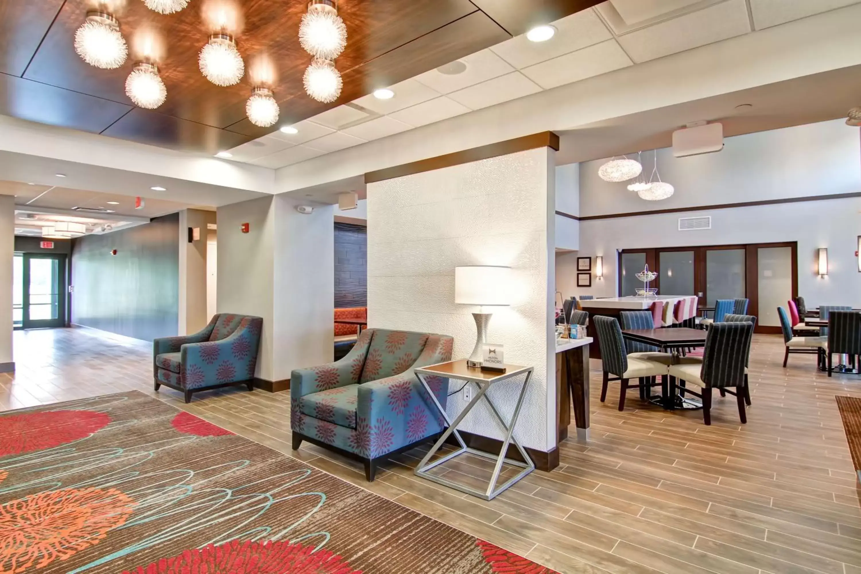Lobby or reception in Hampton Inn & Suites Detroit/Troy
