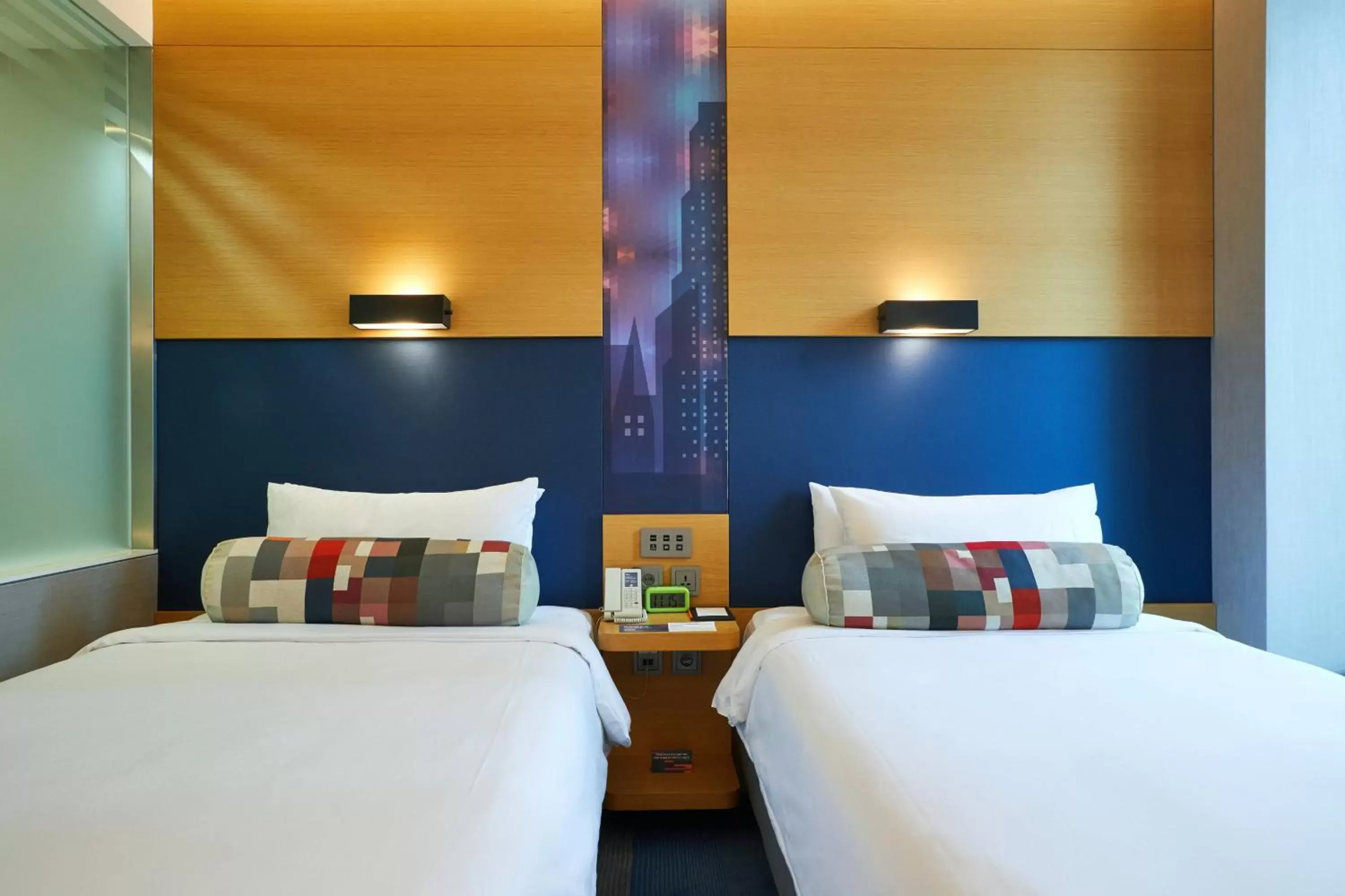 Photo of the whole room, Bed in Aloft Seoul Gangnam
