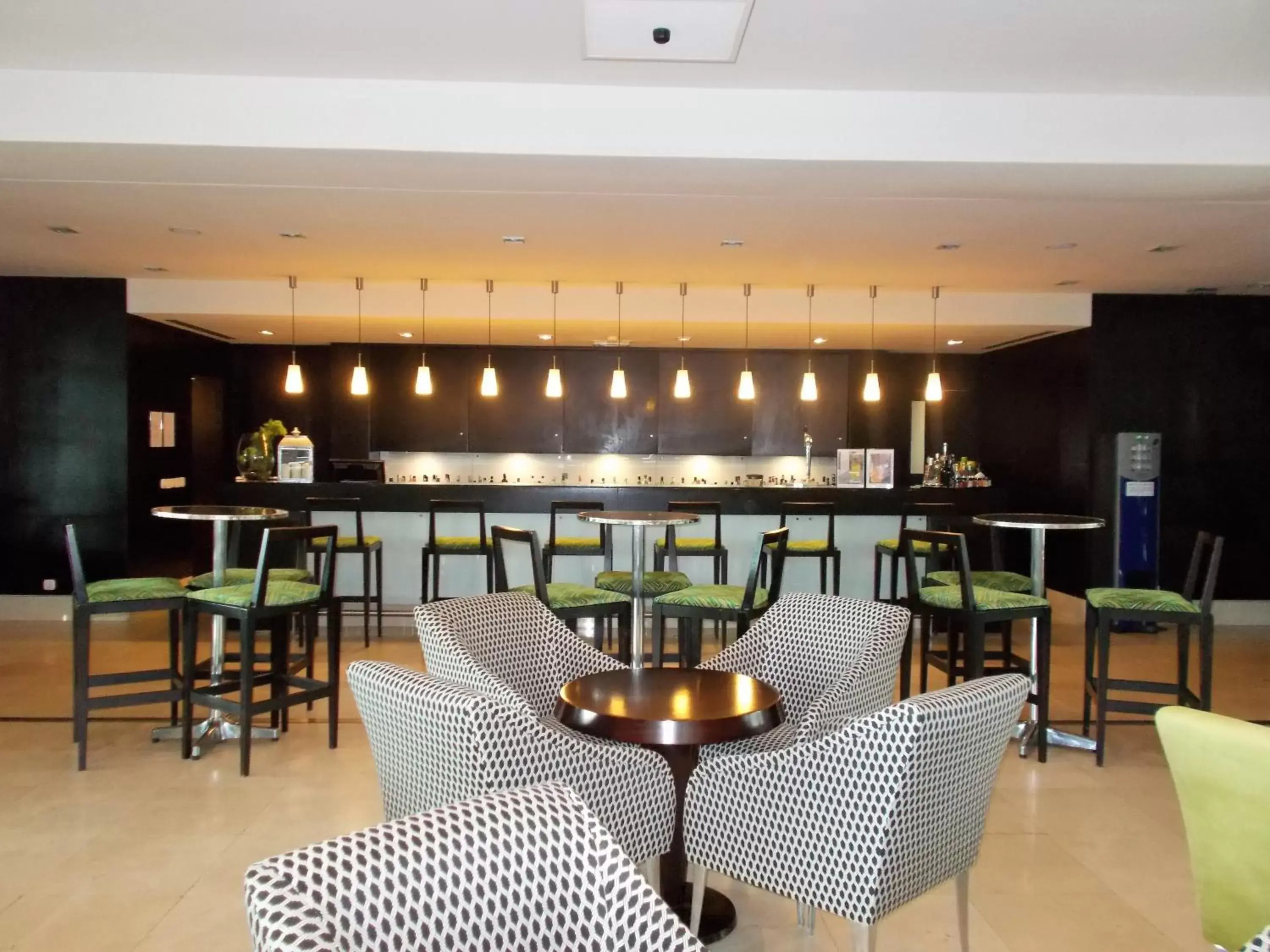 Lounge or bar, Lounge/Bar in Azoris Royal Garden – Leisure & Conference Hotel