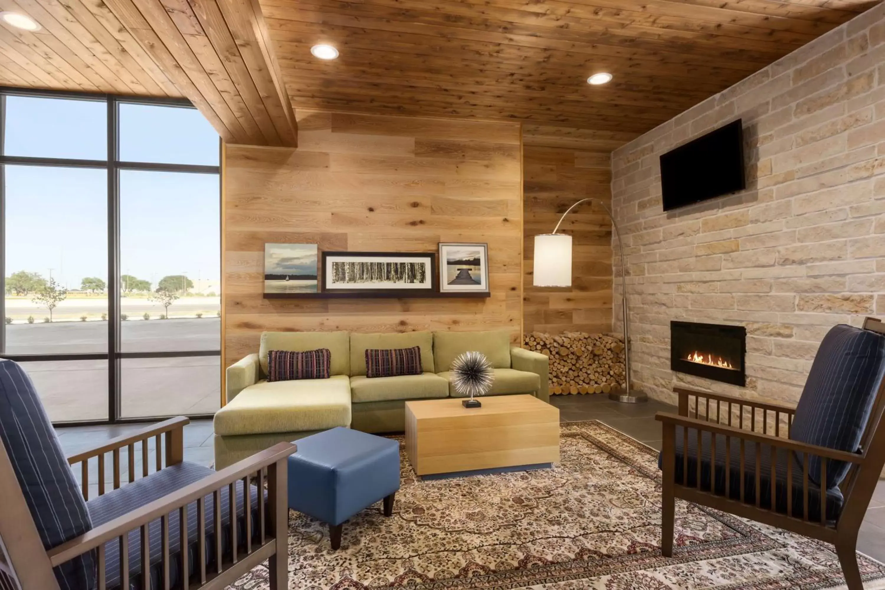 Lobby or reception, Seating Area in Country Inn & Suites by Radisson, New Braunfels, TX