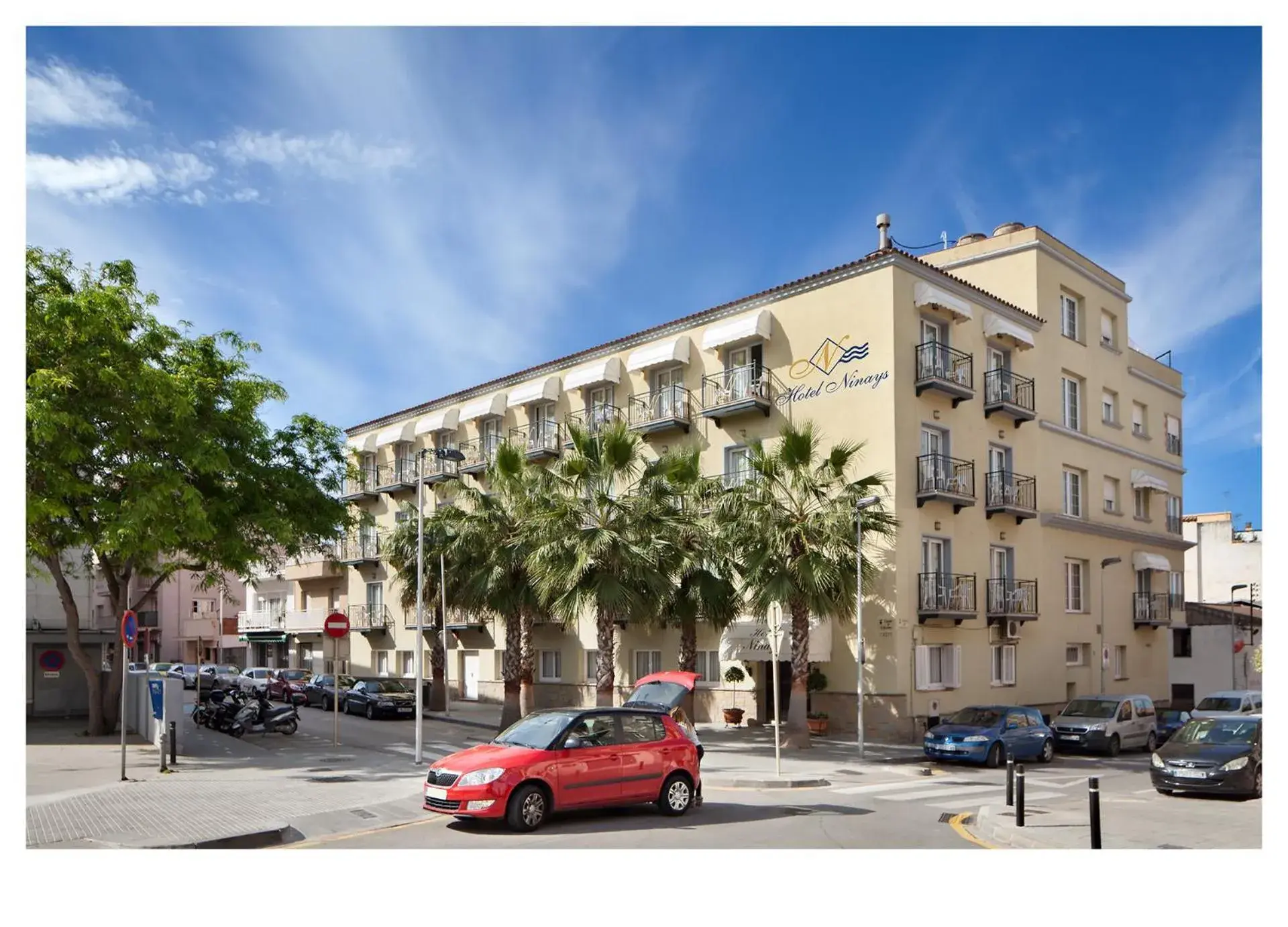 Street view, Property Building in Hotel Ninays